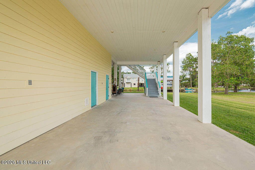 6276 Pontiac Drive Property Photo 13