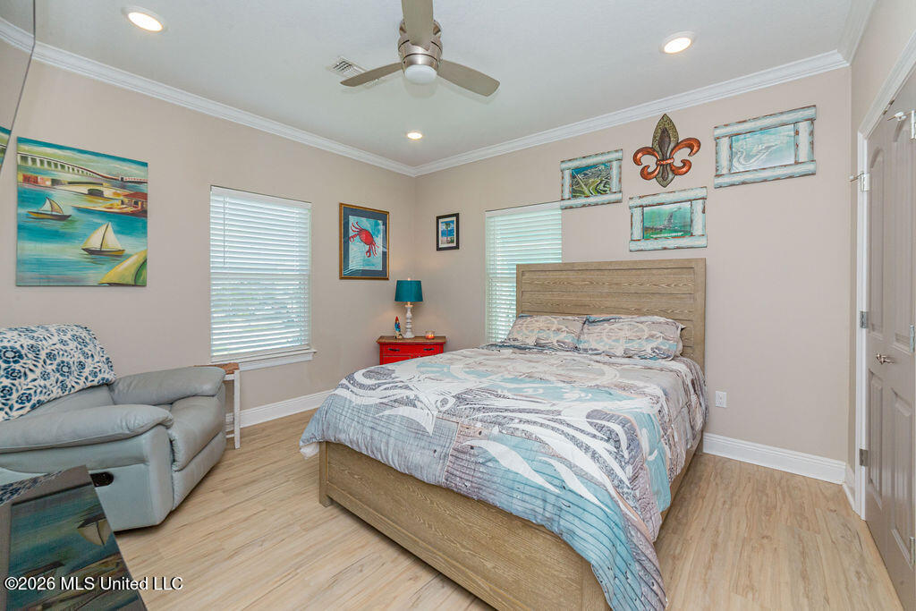 6276 Pontiac Drive Property Photo 16