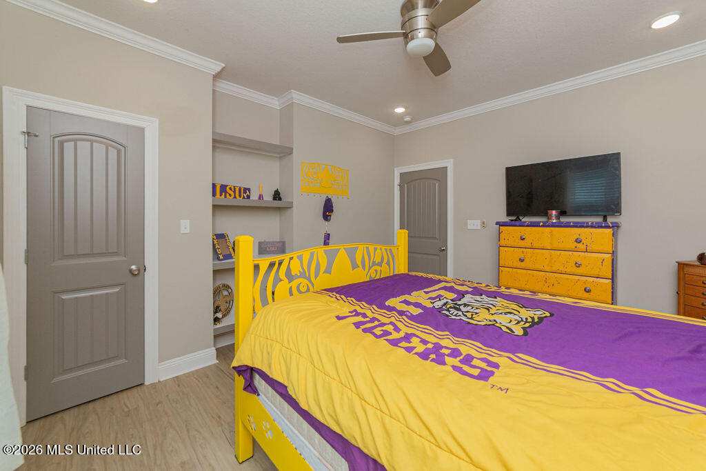 6276 Pontiac Drive Property Photo 20