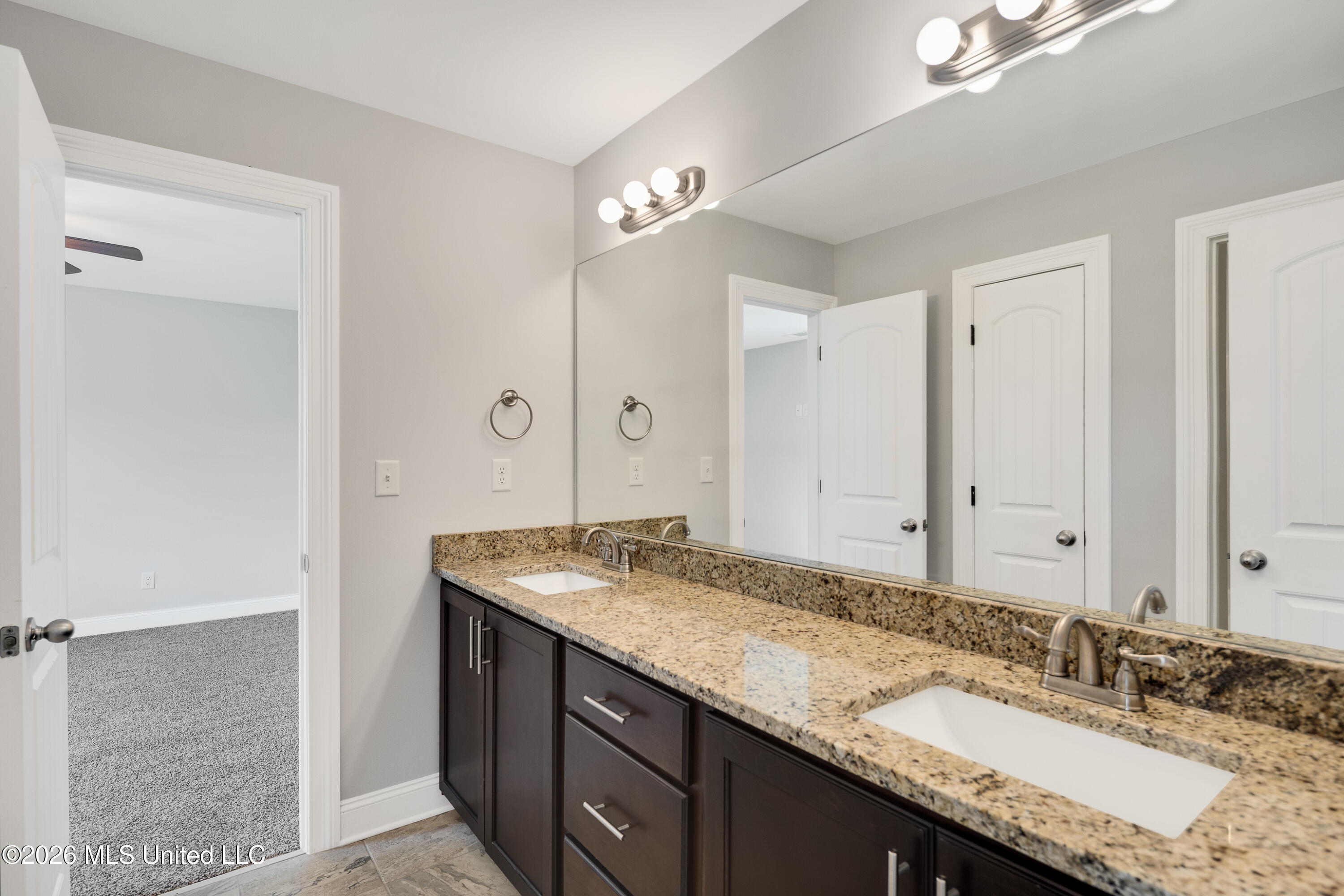 3471 E Long Bridge Road Property Photo 37