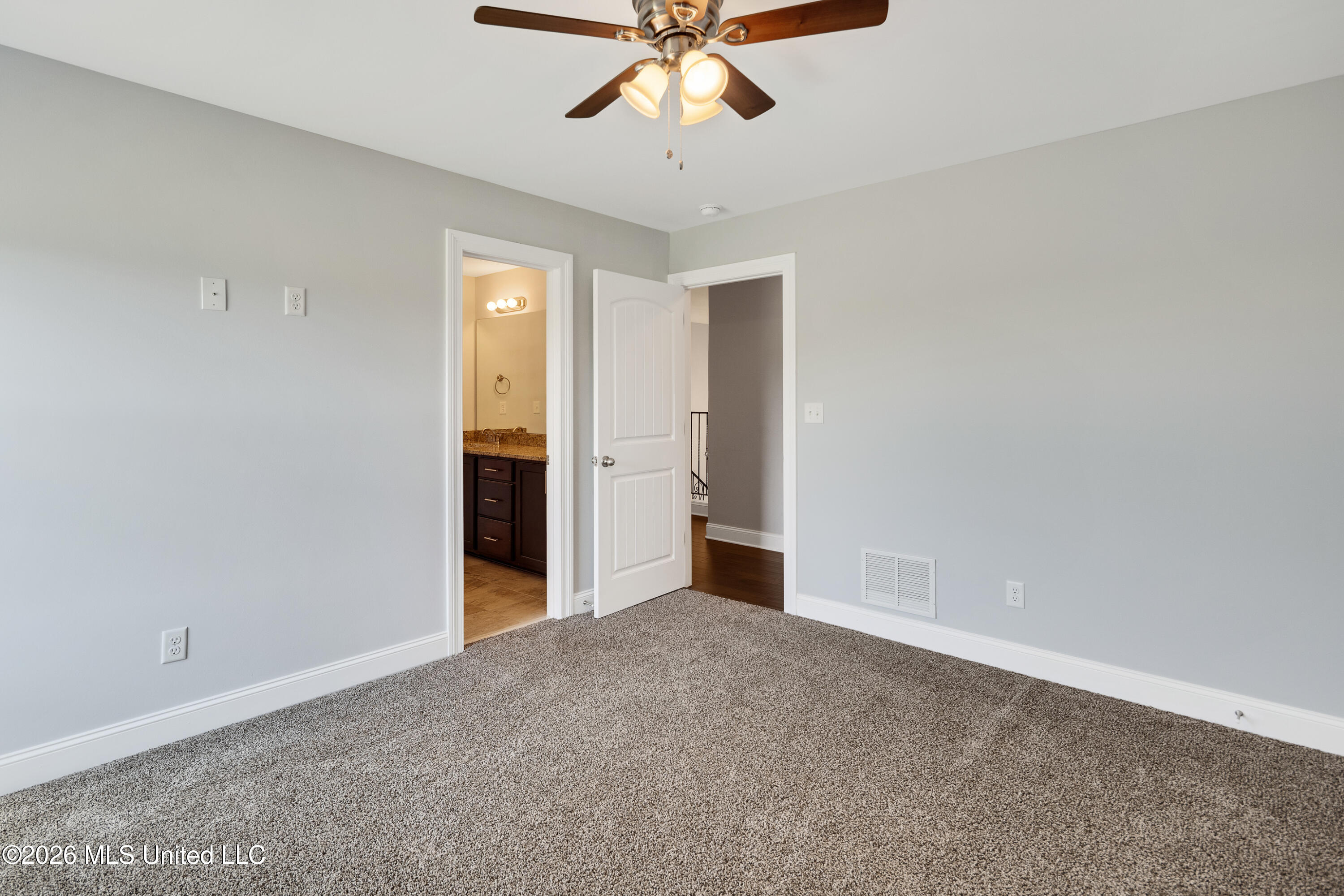 3471 E Long Bridge Road Property Photo 39