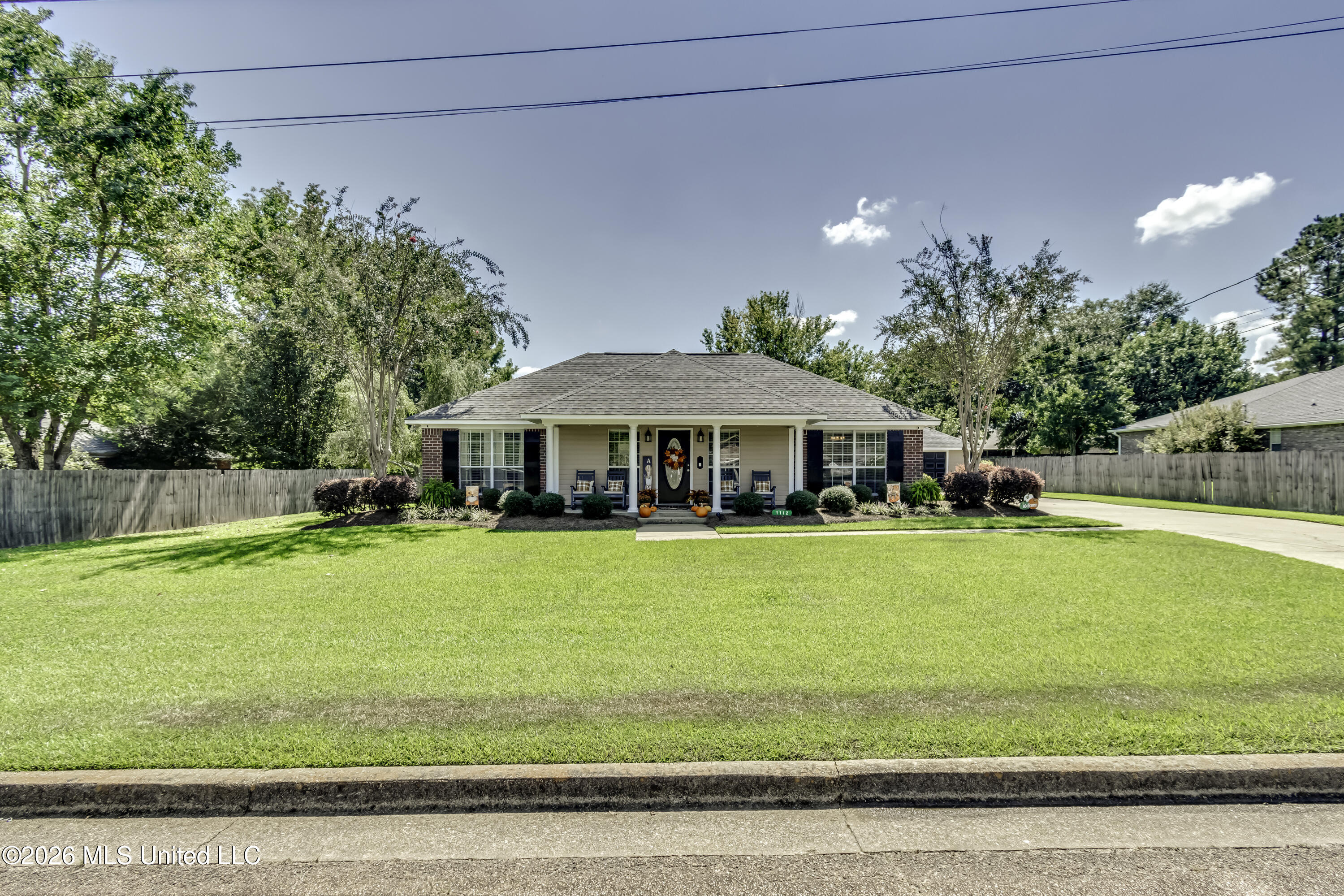 1112 3rd Street Property Photo 3