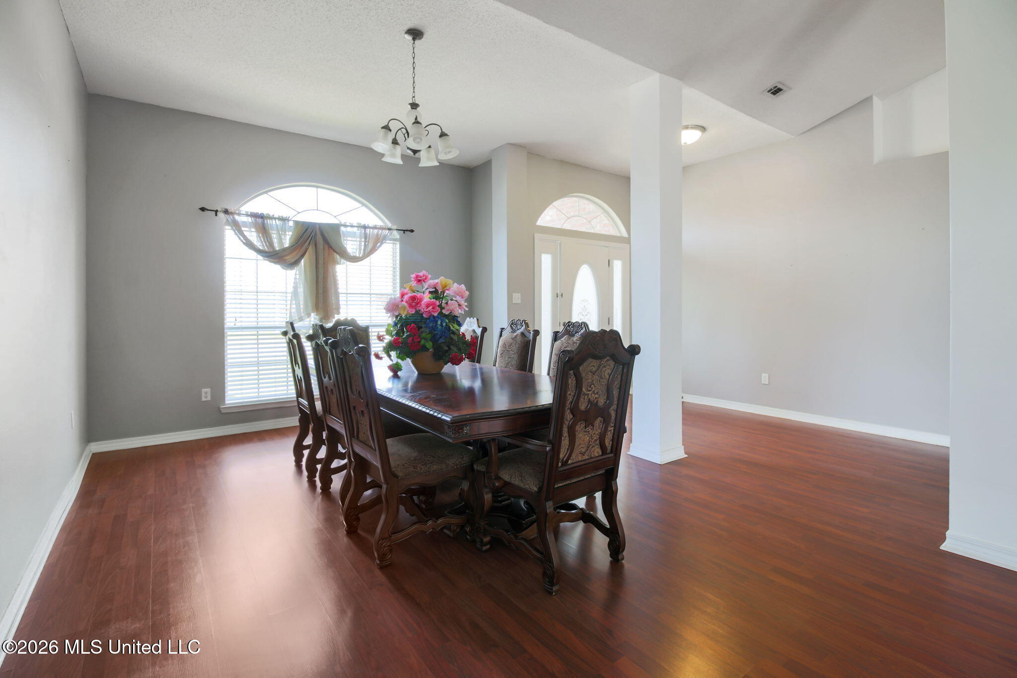 15250 Camelot Drive Property Photo 7