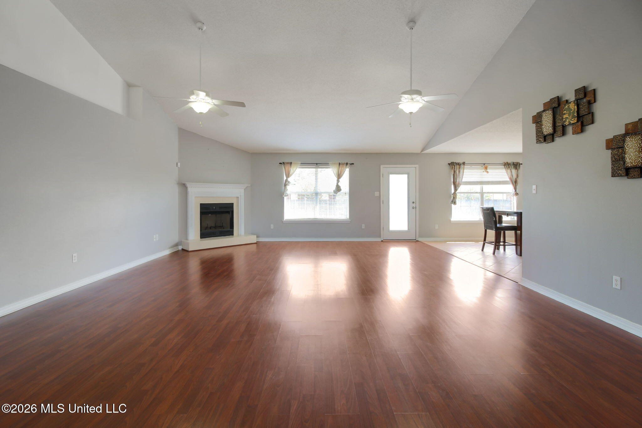 15250 Camelot Drive Property Photo 9