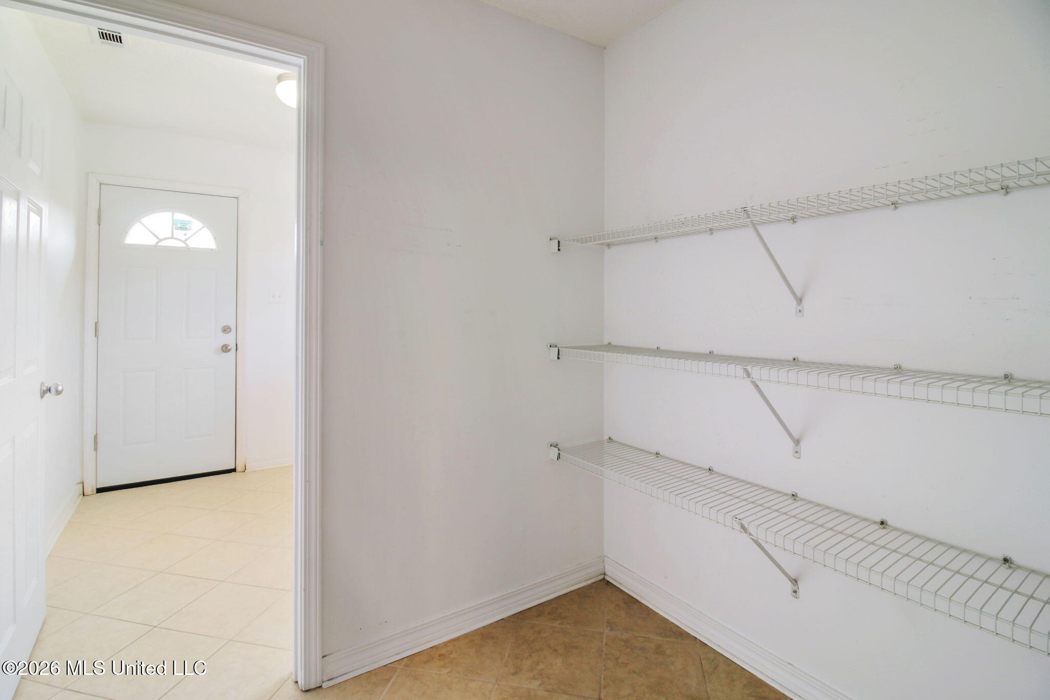 15250 Camelot Drive Property Photo 18