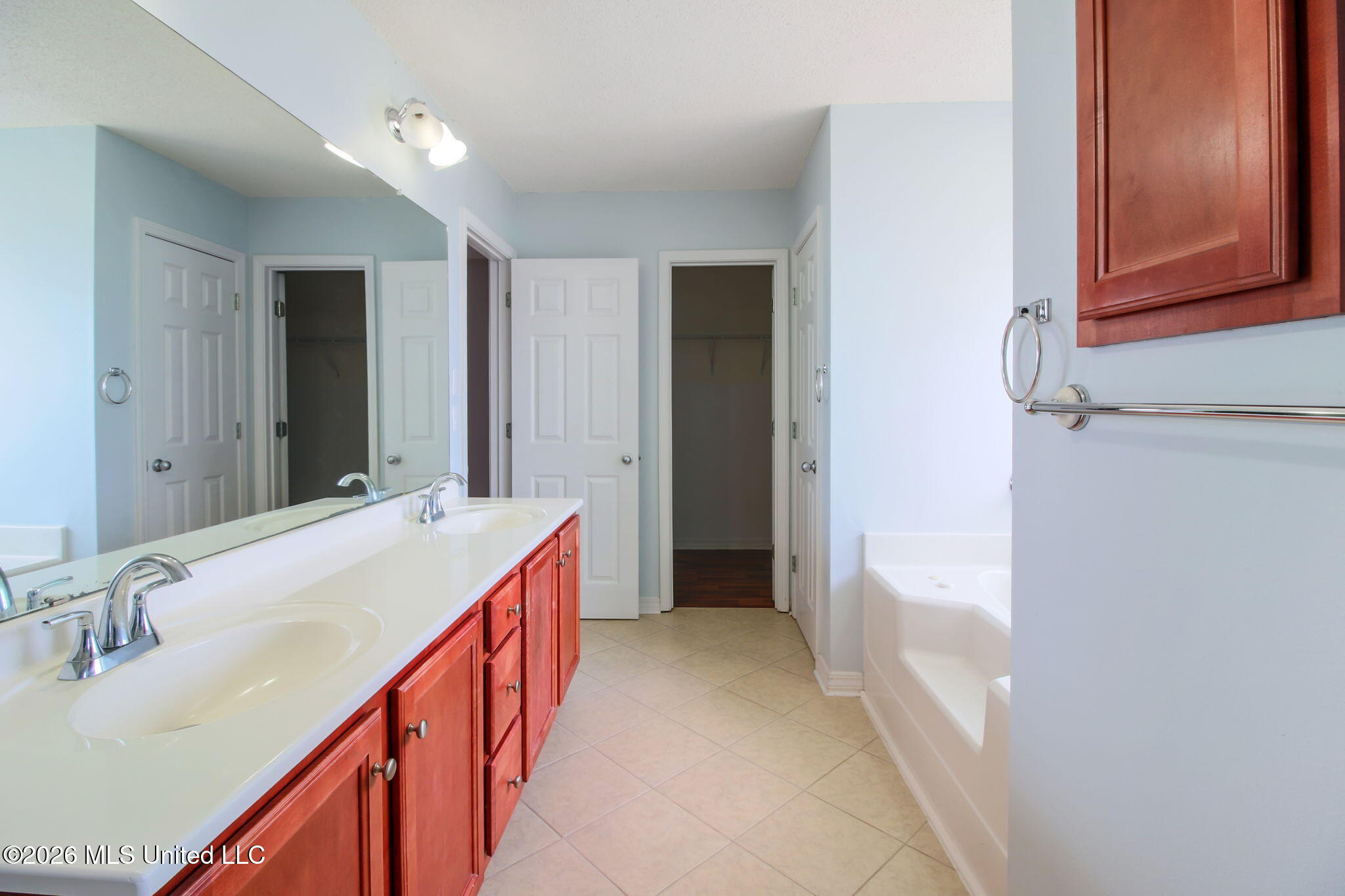 15250 Camelot Drive Property Photo 23