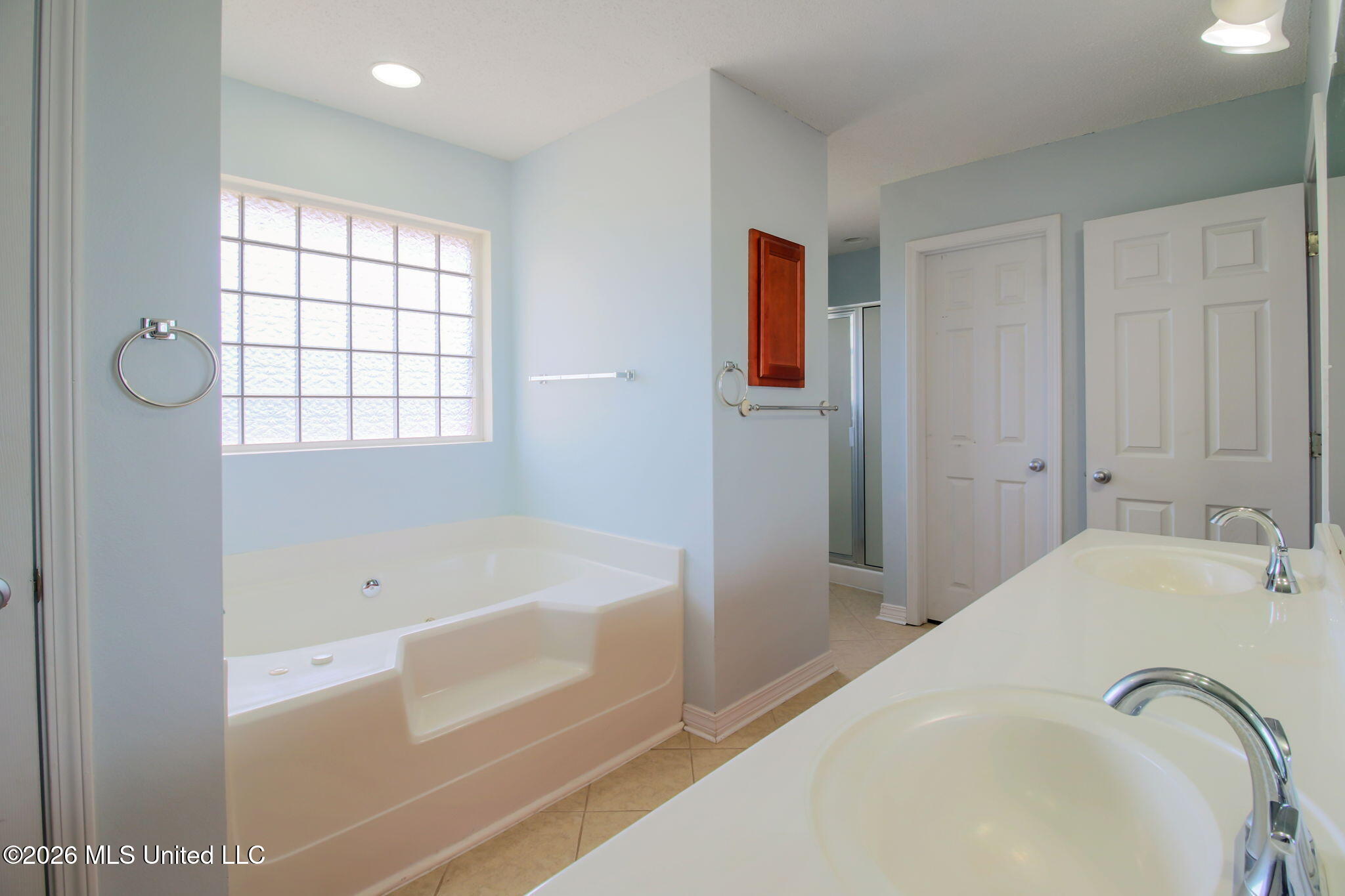 15250 Camelot Drive Property Photo 24