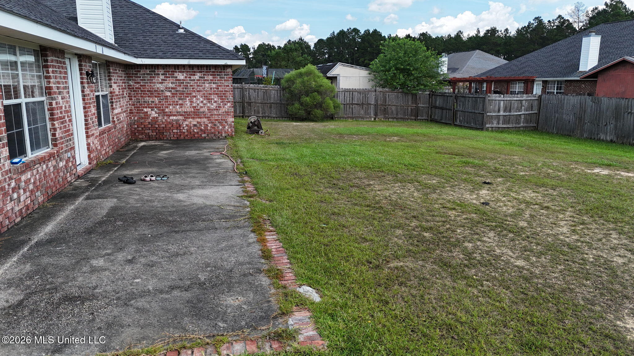15250 Camelot Drive Property Photo 33