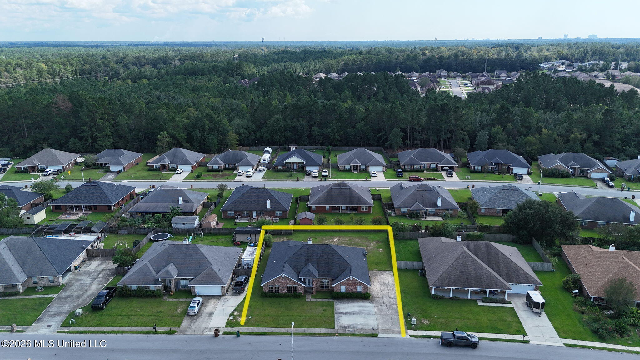 15250 Camelot Drive Property Photo 35