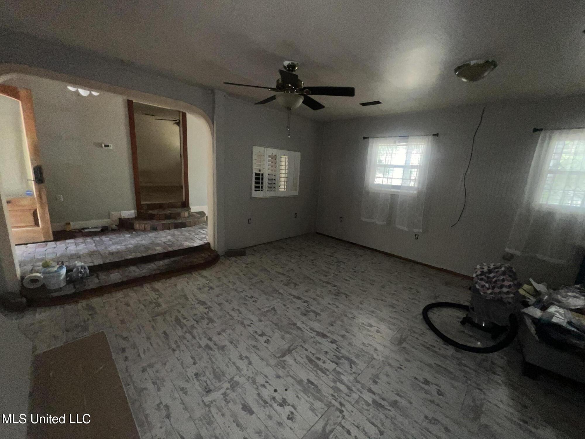 207 Vacation Lane Property Photo 18