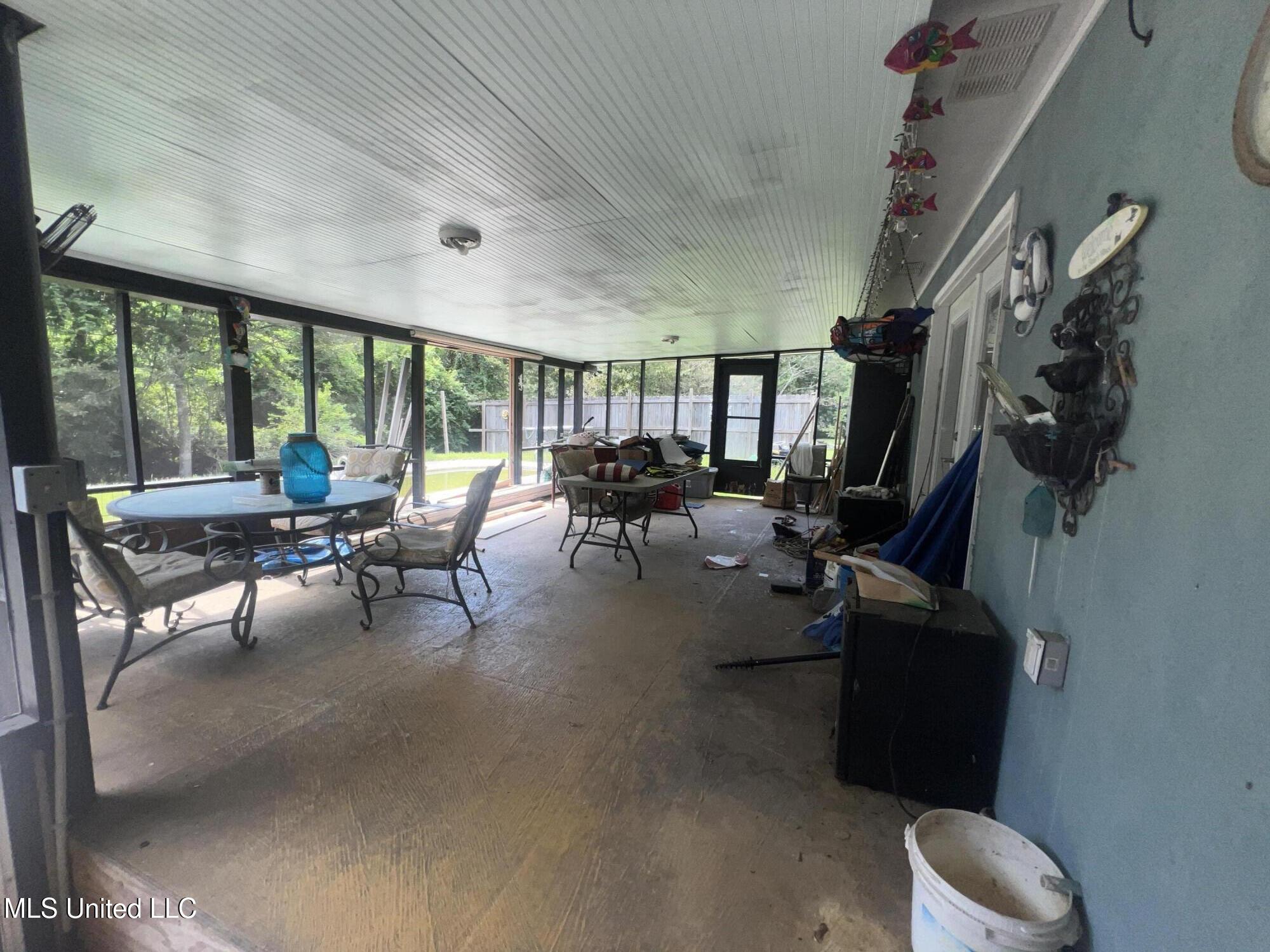 207 Vacation Lane Property Photo 20