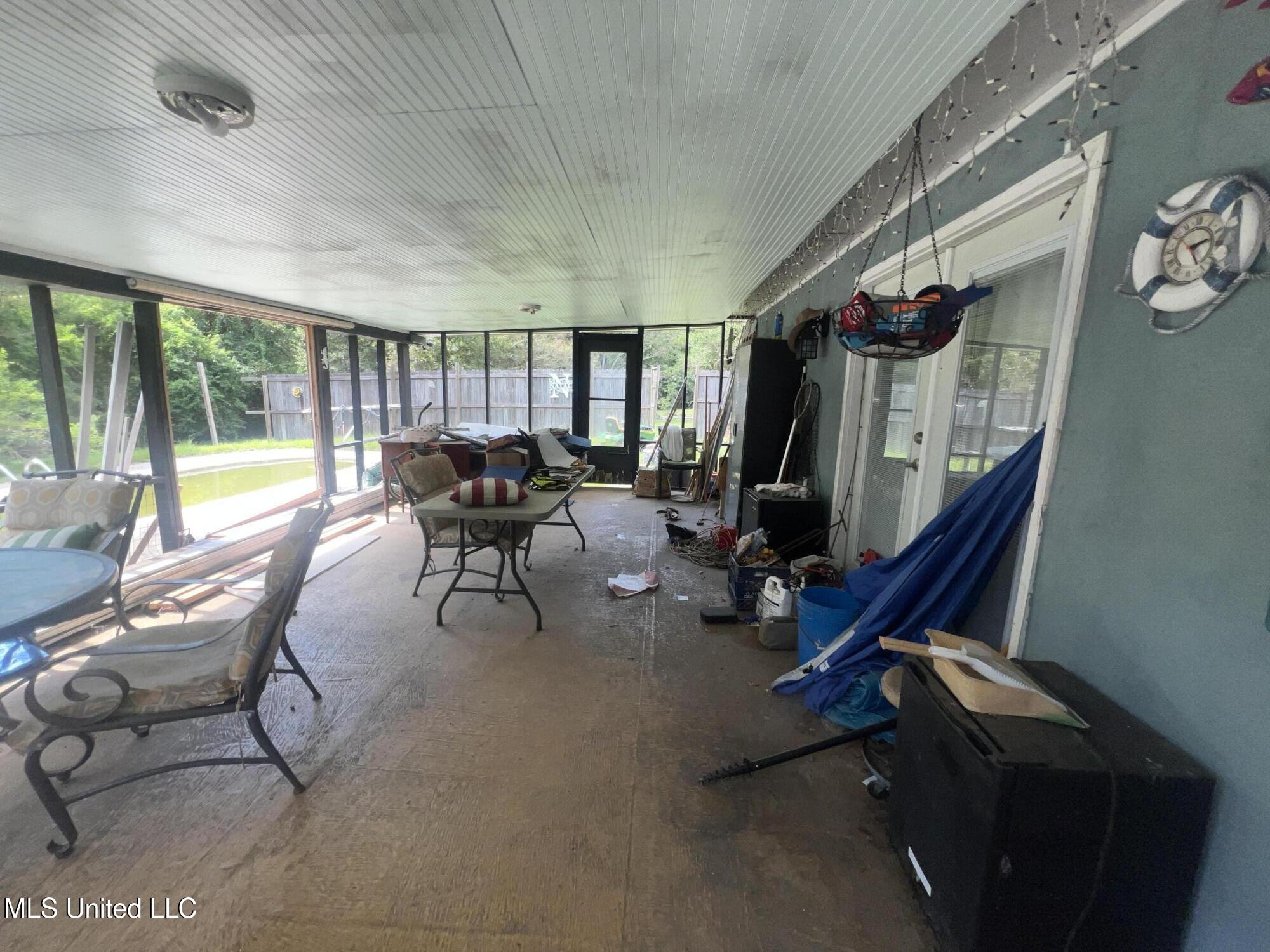 207 Vacation Lane Property Photo 21