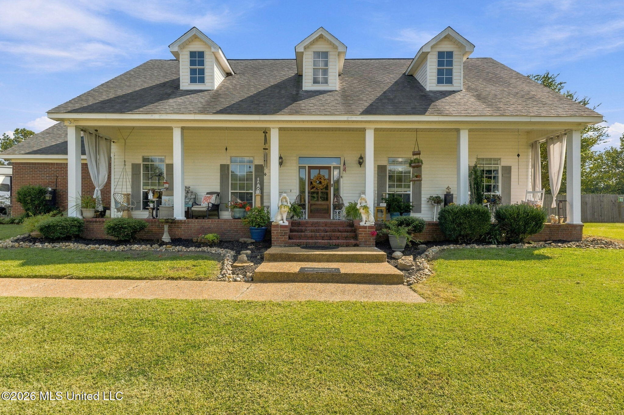 119 Sunset Hills Drive Property Photo 1