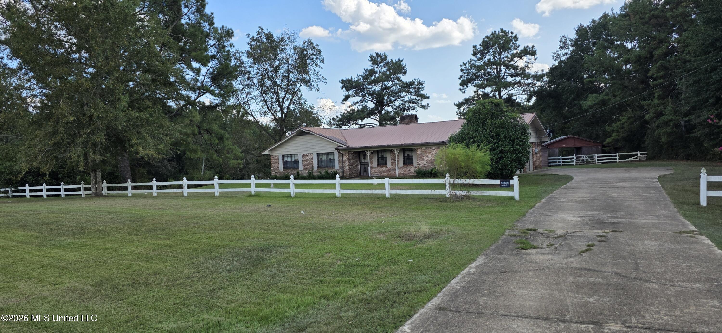 5174 Highway 98 Property Photo 8