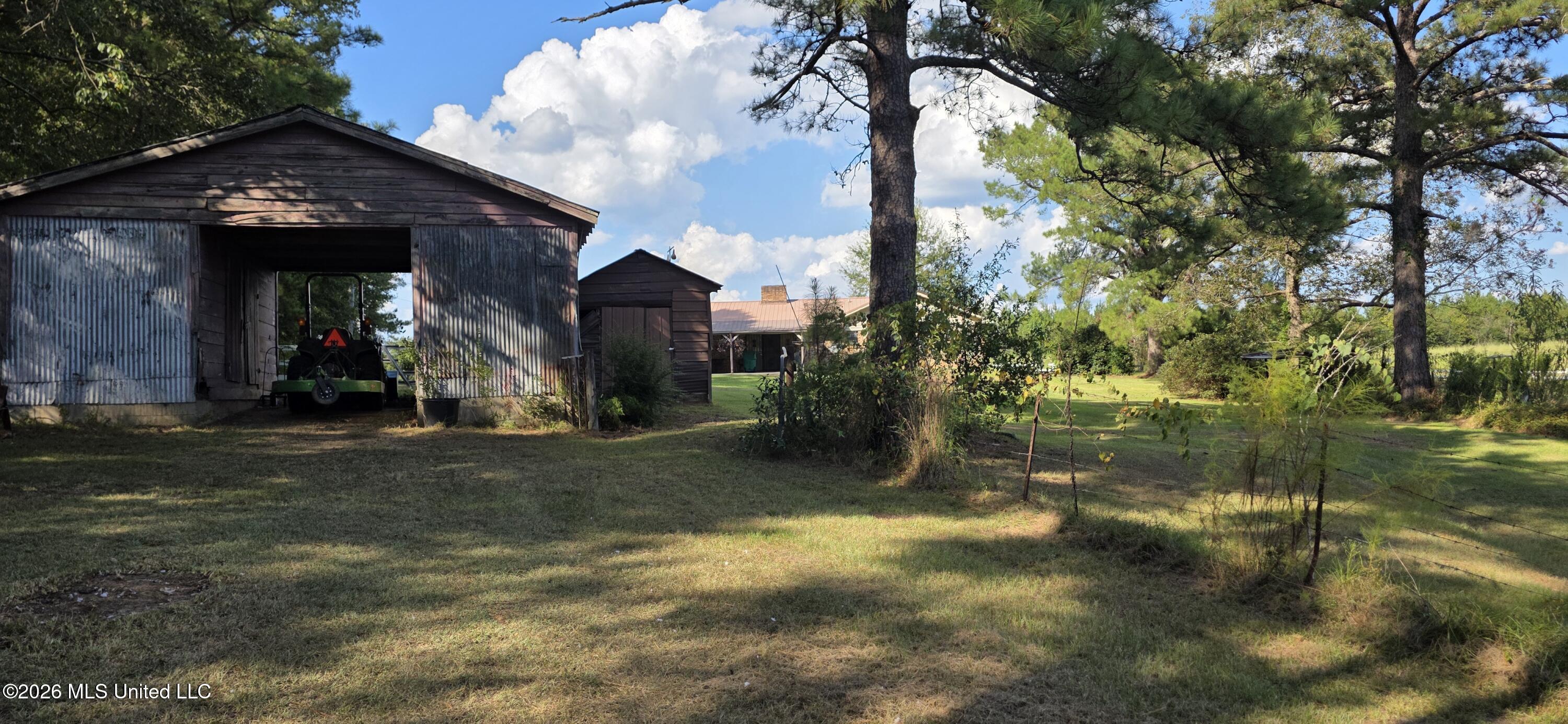 5174 Highway 98 Property Photo 9