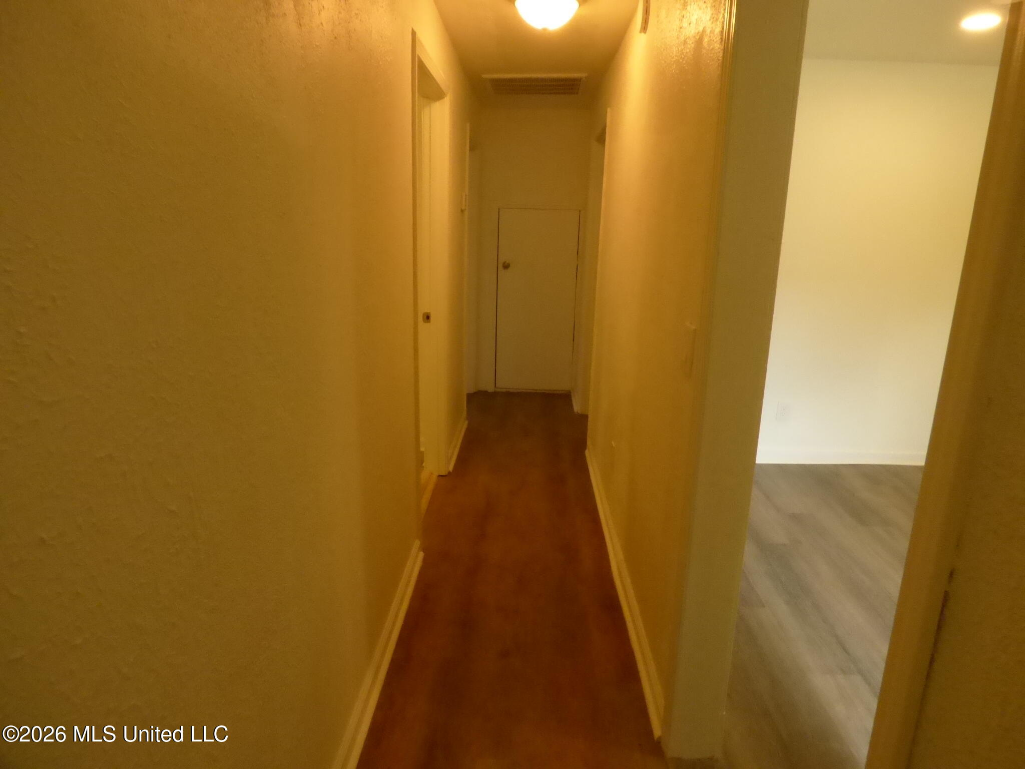 220 N James Avenue Property Photo 11