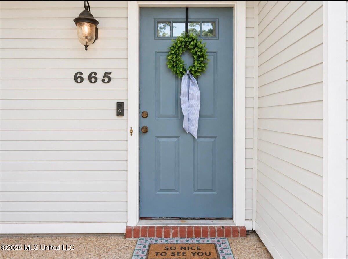 665 Twin Harbor Place Property Photo 5