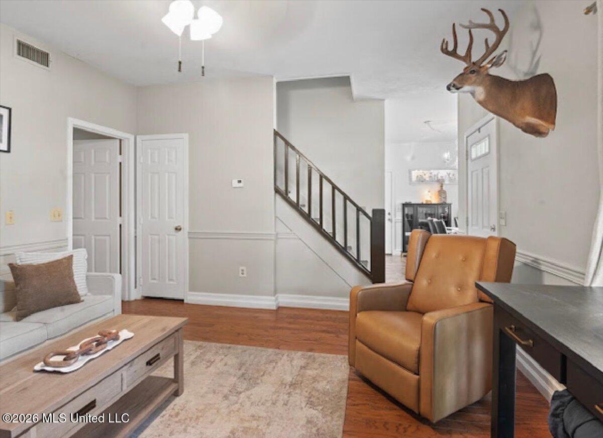 665 Twin Harbor Place Property Photo 9