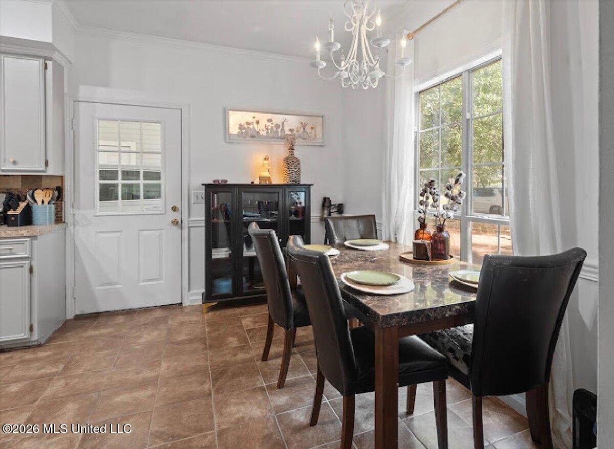 665 Twin Harbor Place Property Photo 13