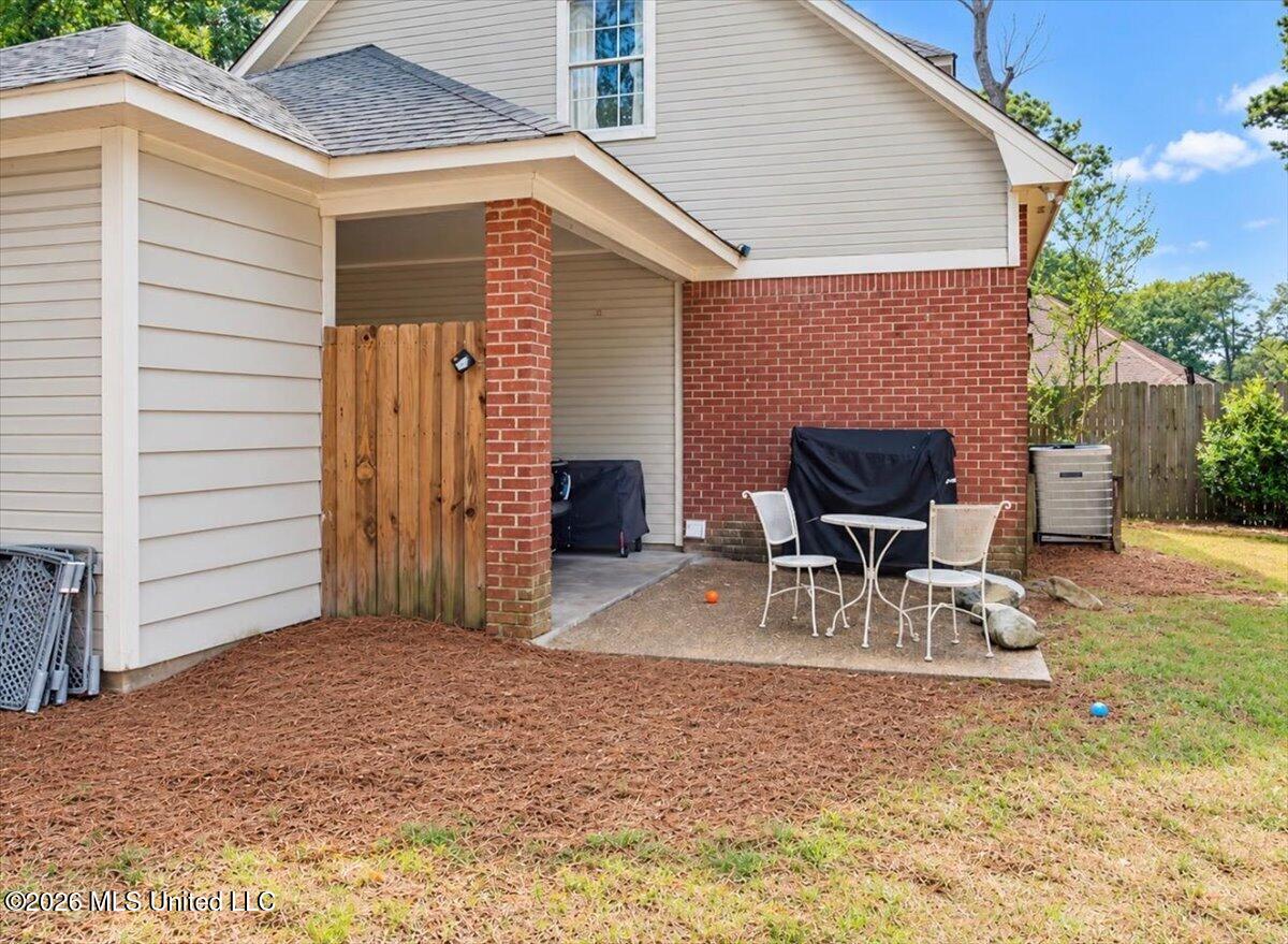 665 Twin Harbor Place Property Photo 33