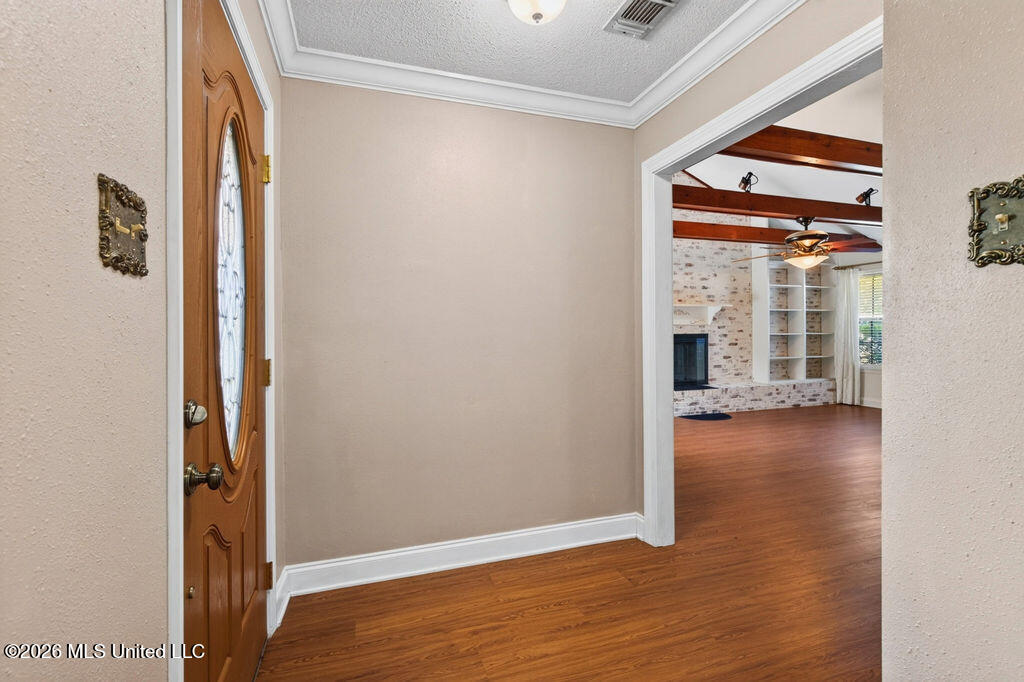 612 Sunset Drive Property Photo 6