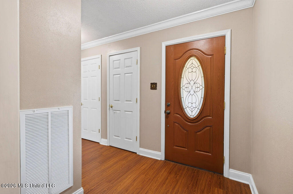 612 Sunset Drive Property Photo 7