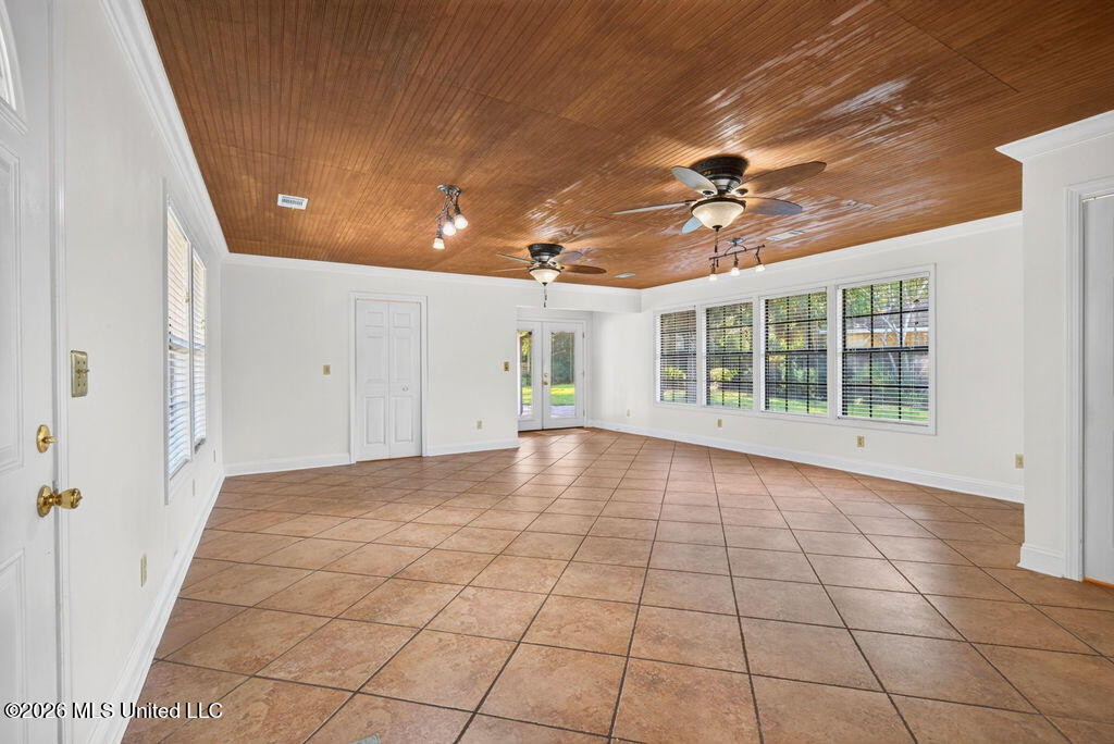 612 Sunset Drive Property Photo 21