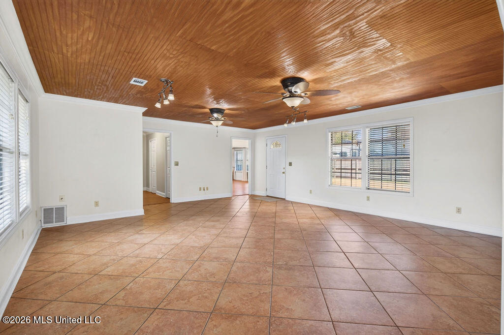 612 Sunset Drive Property Photo 24