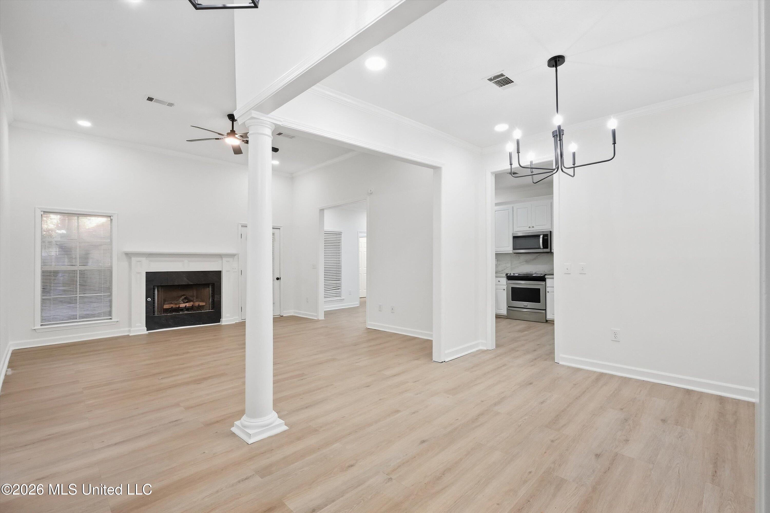 1007 Riverchase N Drive Property Photo 5