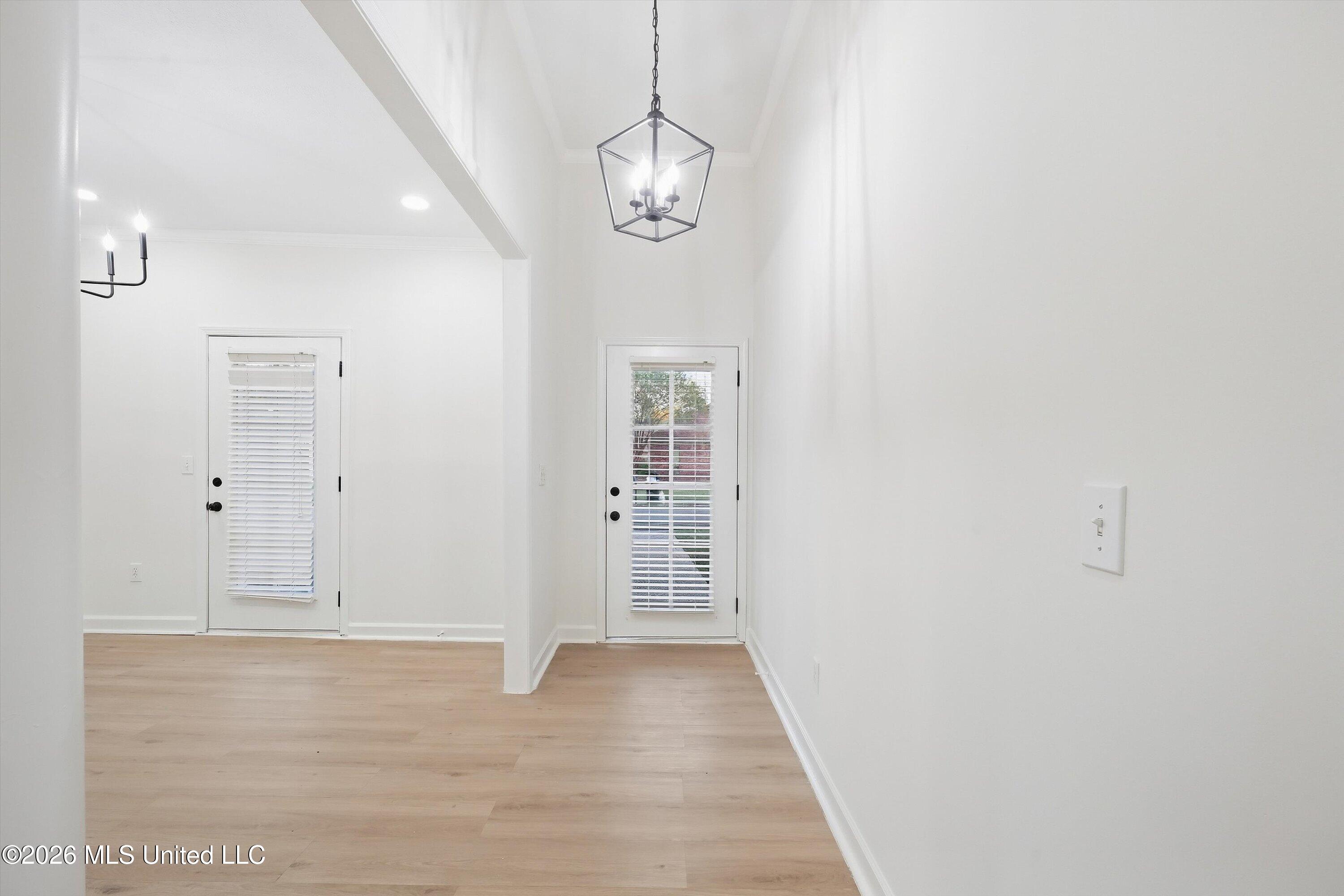 1007 Riverchase N Drive Property Photo 6