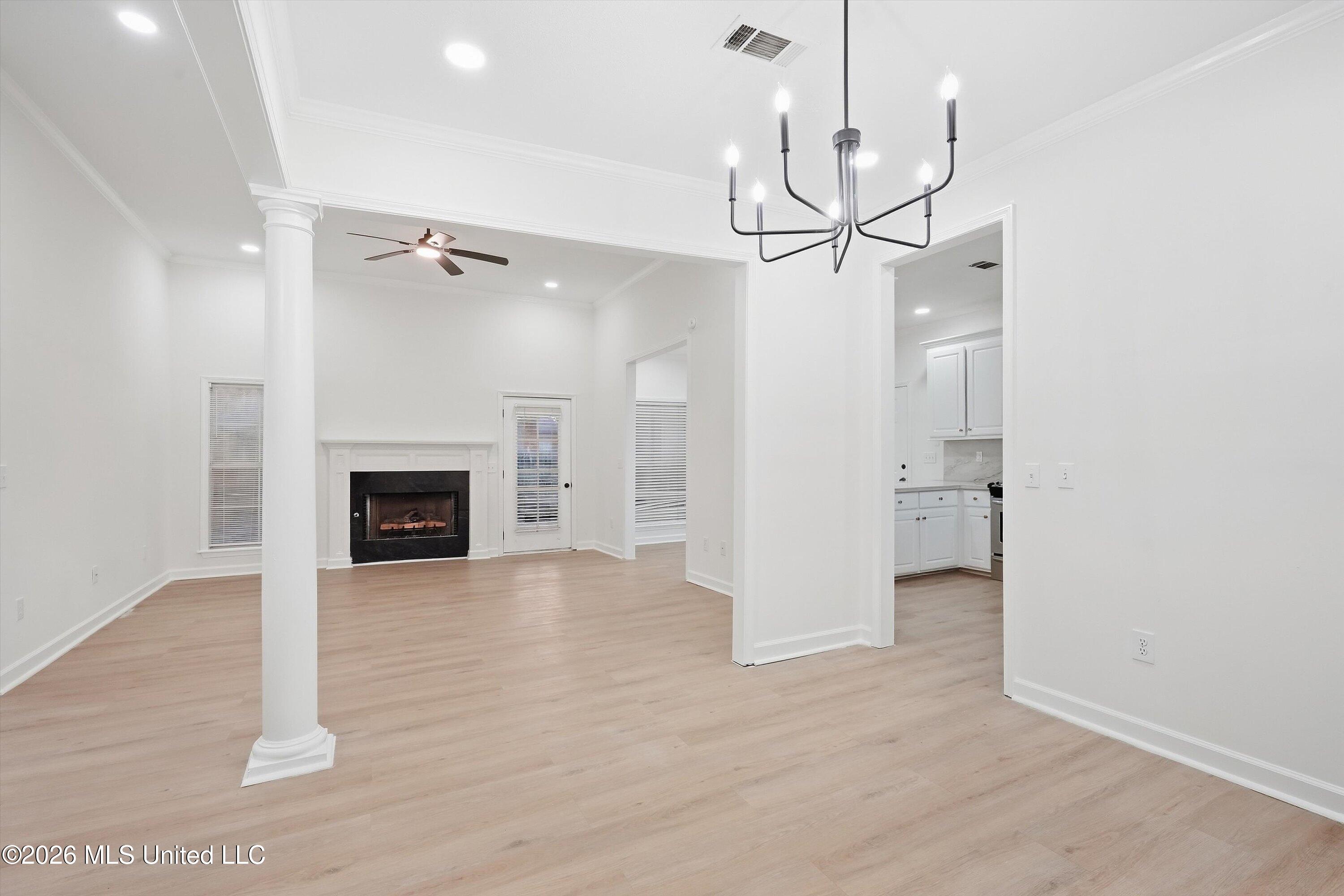 1007 Riverchase N Drive Property Photo 9