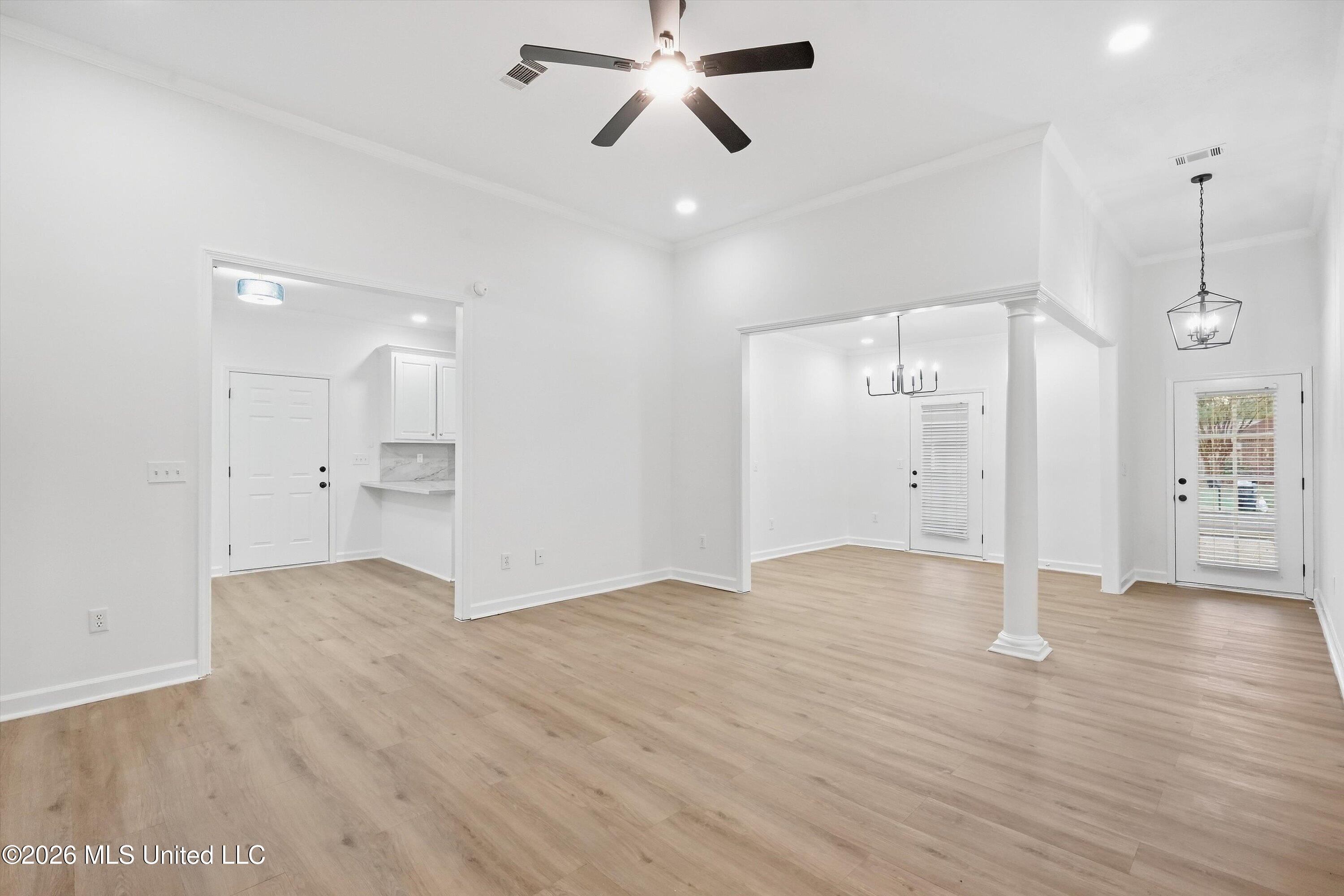 1007 Riverchase N Drive Property Photo 11