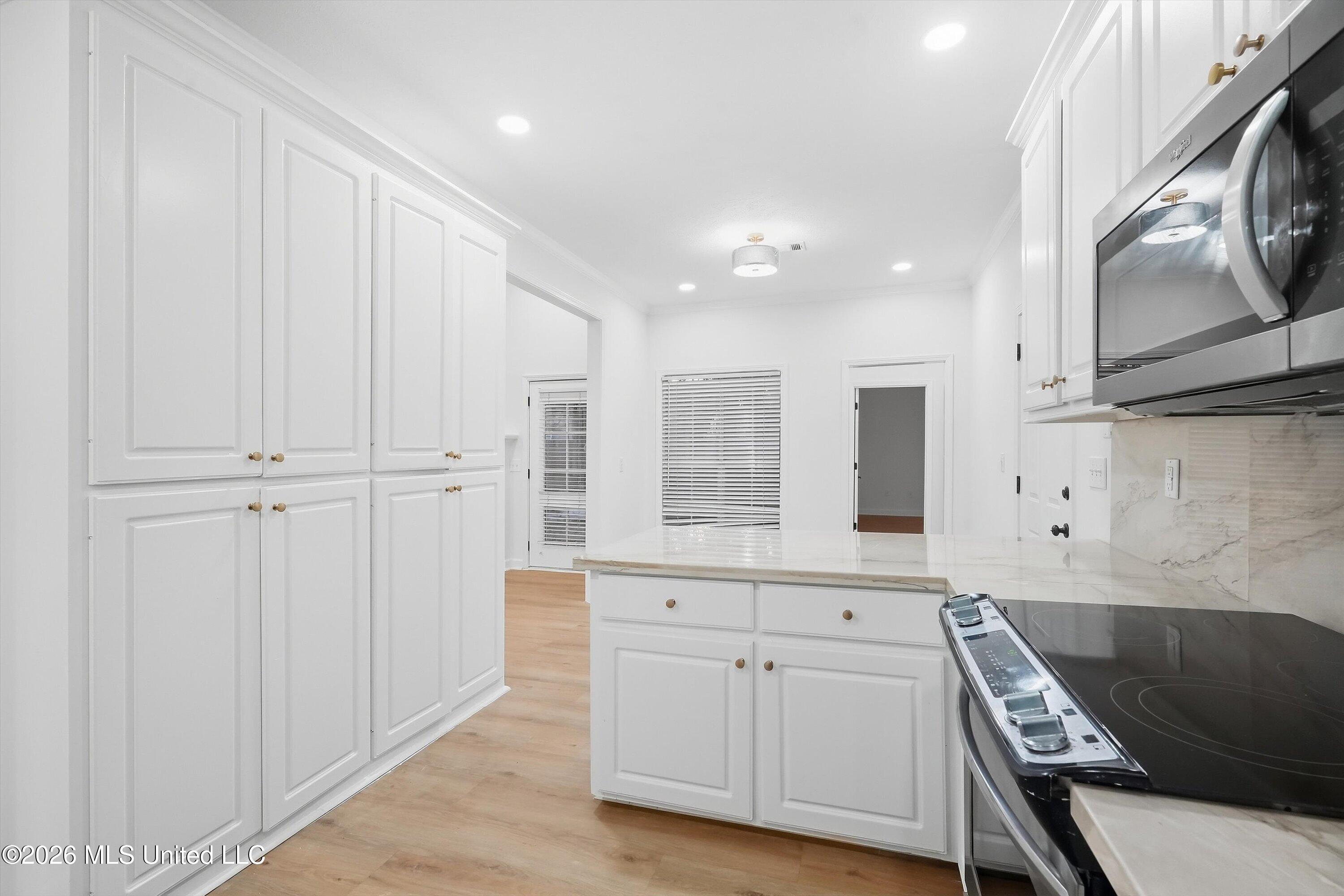 1007 Riverchase N Drive Property Photo 16