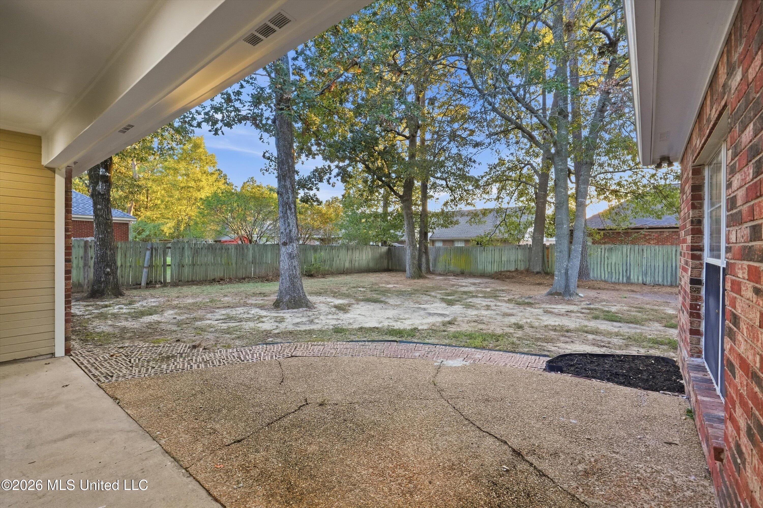 1007 Riverchase N Drive Property Photo 33