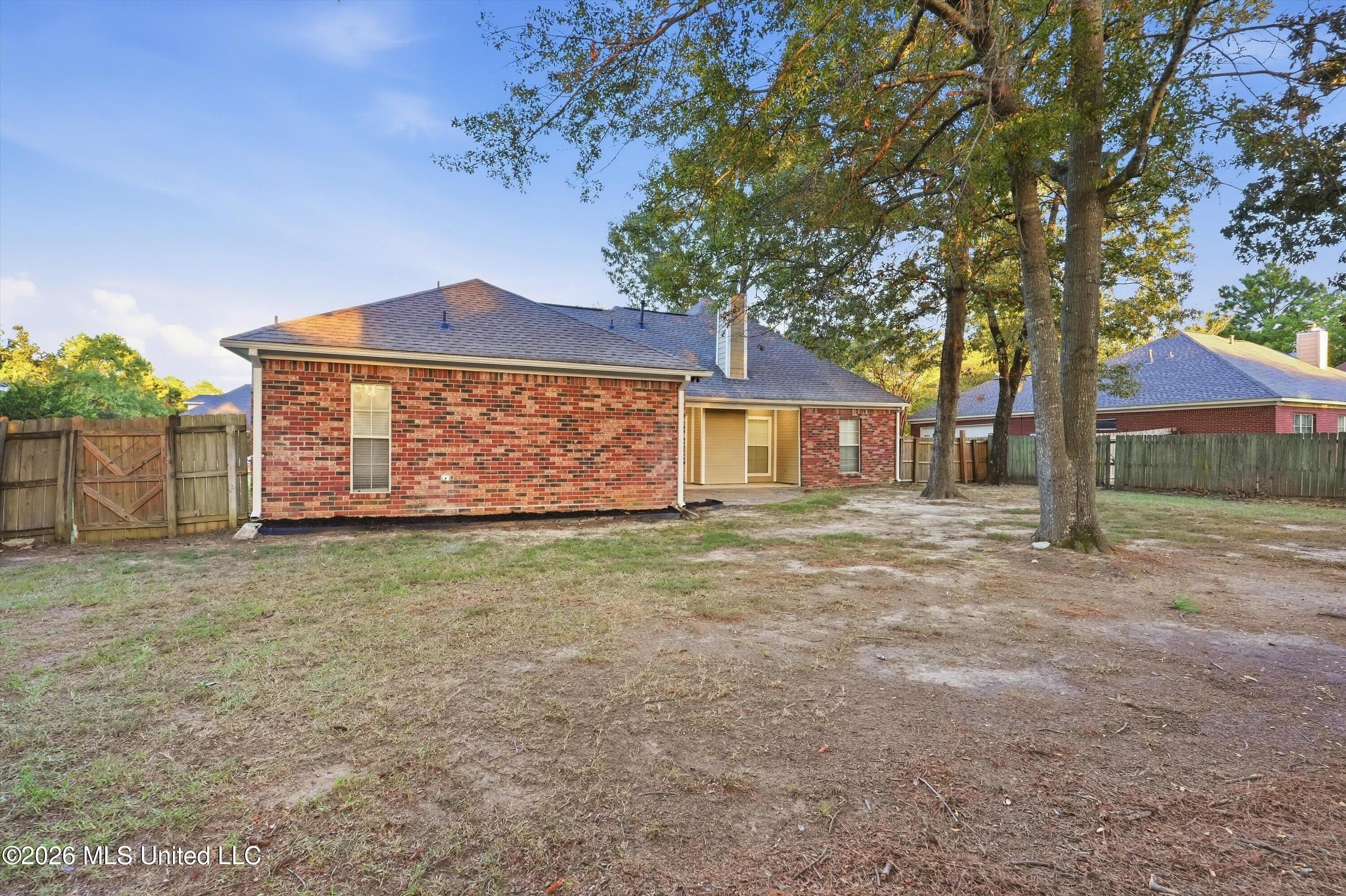 1007 Riverchase N Drive Property Photo 36