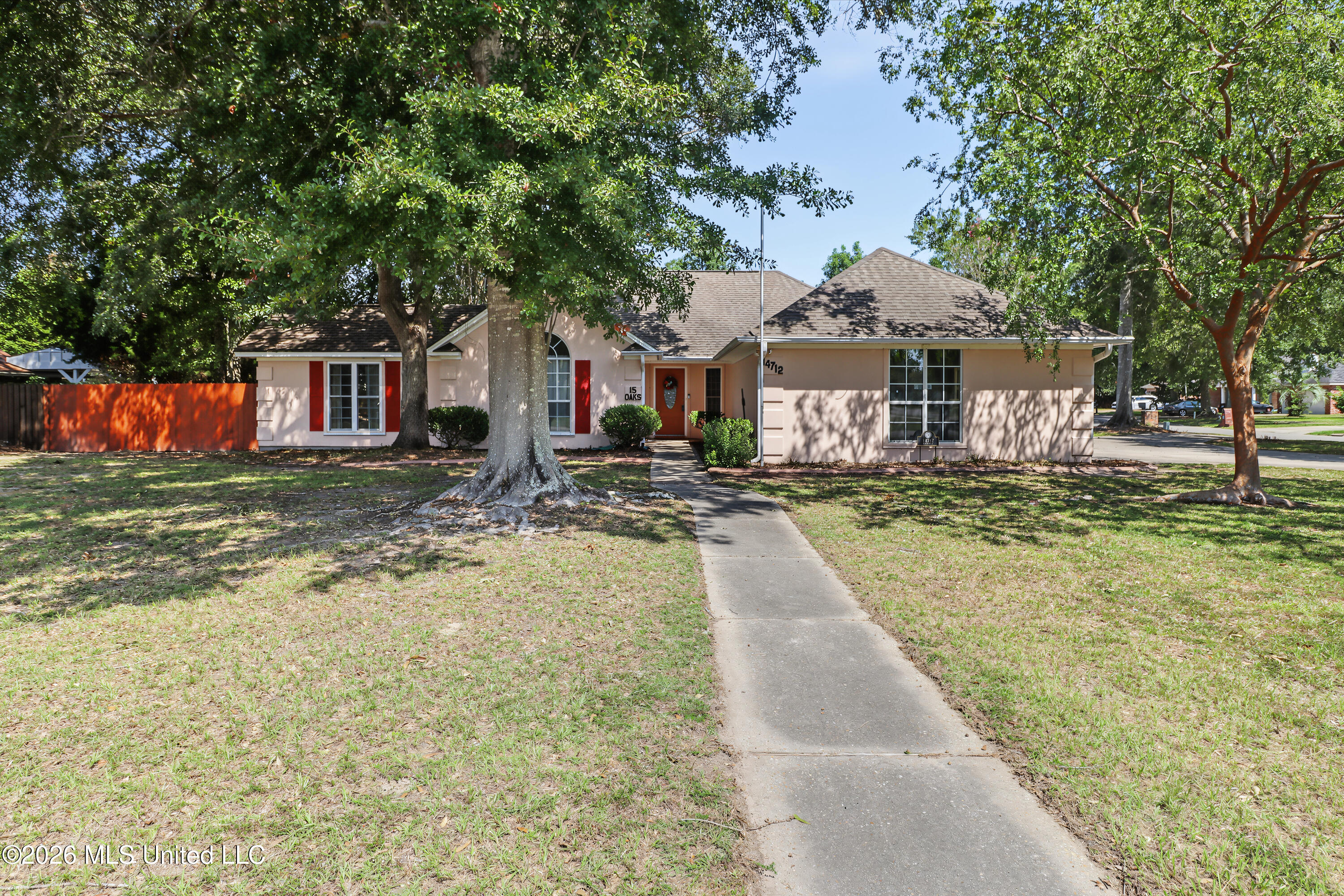 14712 Rue Mornay Drive Property Photo 2