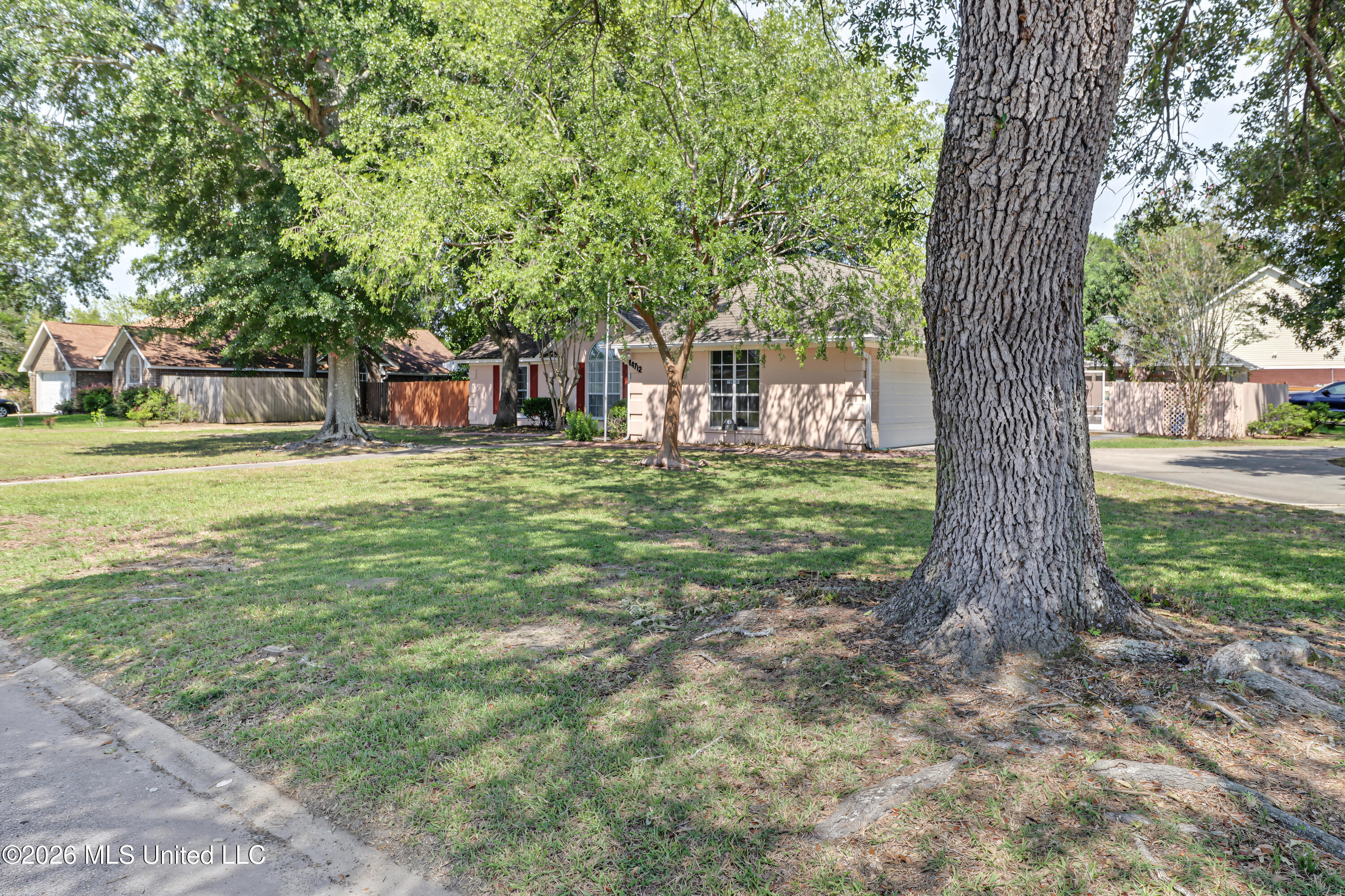 14712 Rue Mornay Drive Property Photo 3