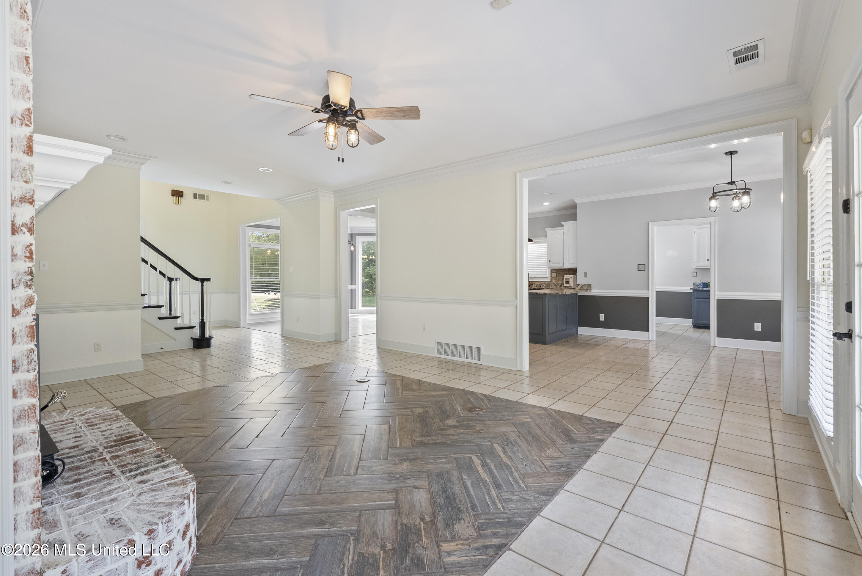 4665 S Fogg Road Property Photo 9