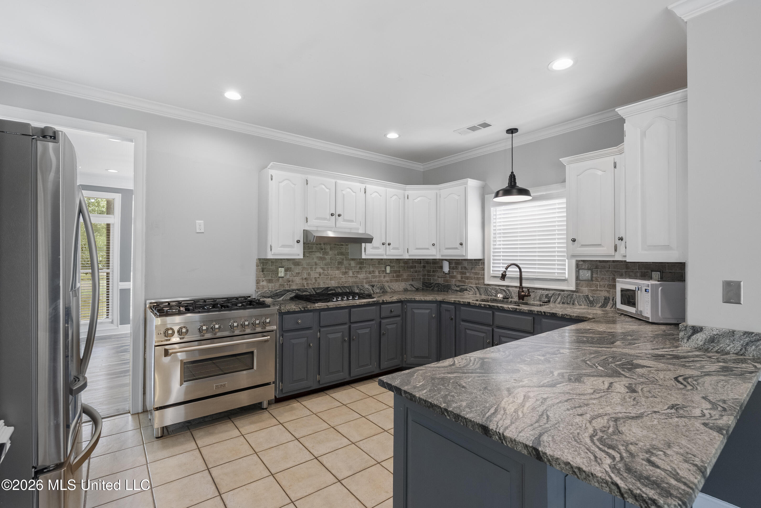 4665 S Fogg Road Property Photo 11