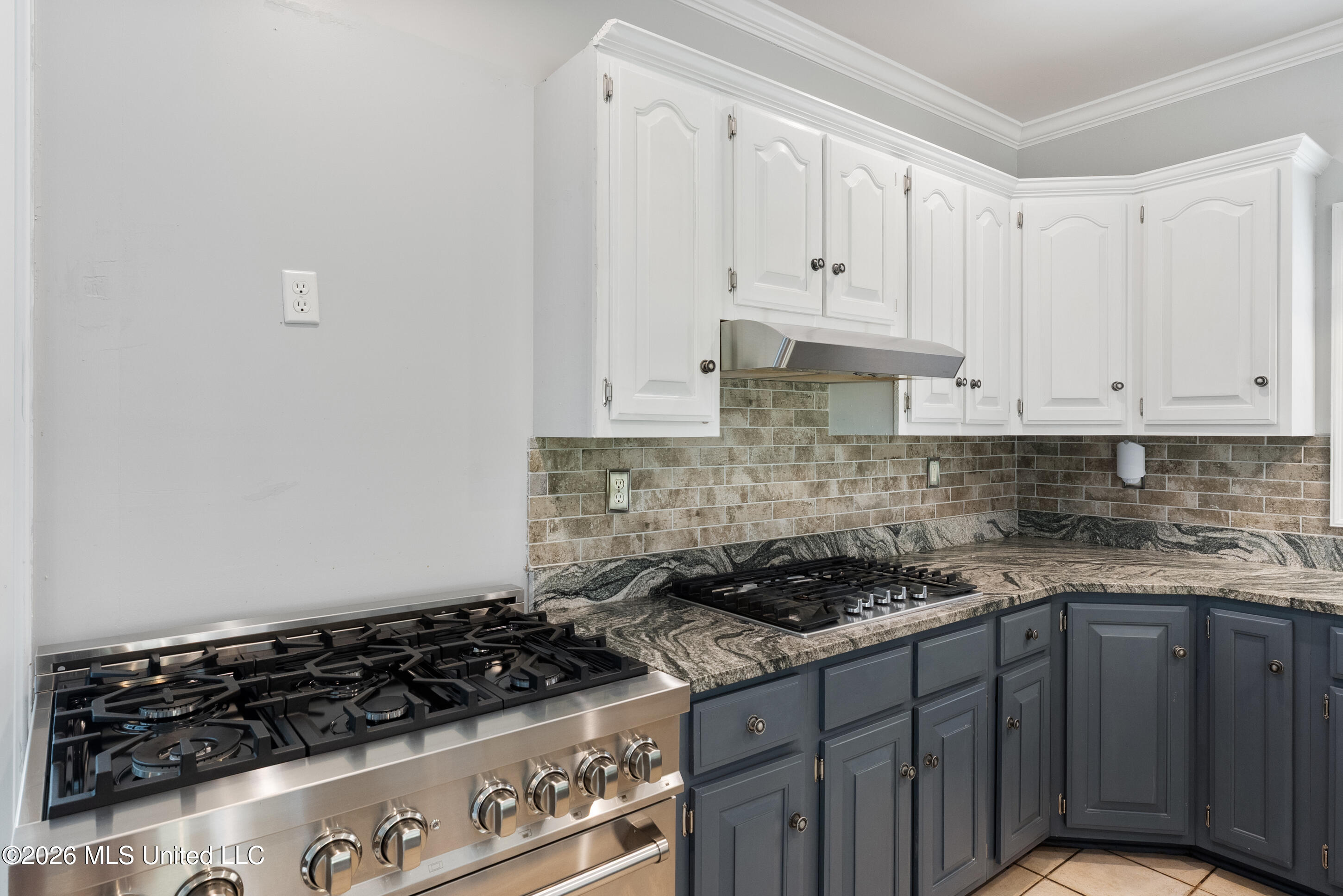 4665 S Fogg Road Property Photo 13