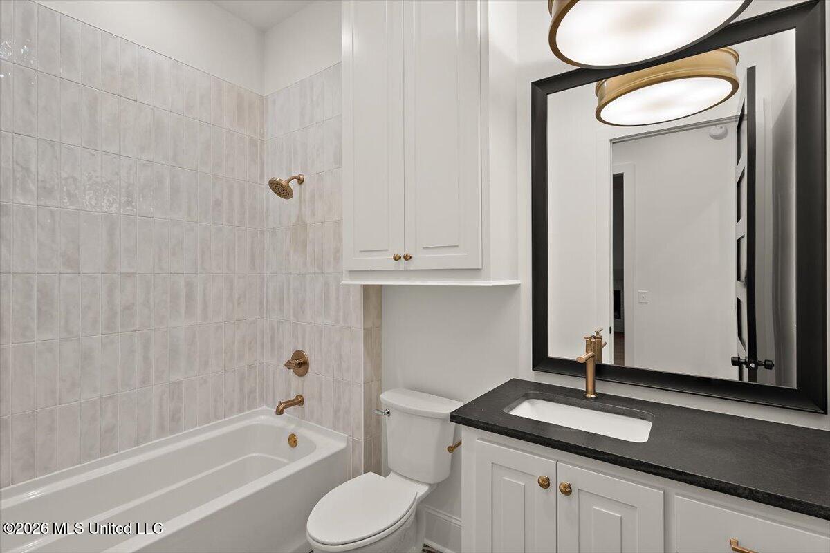 136 Water Street Property Photo 31