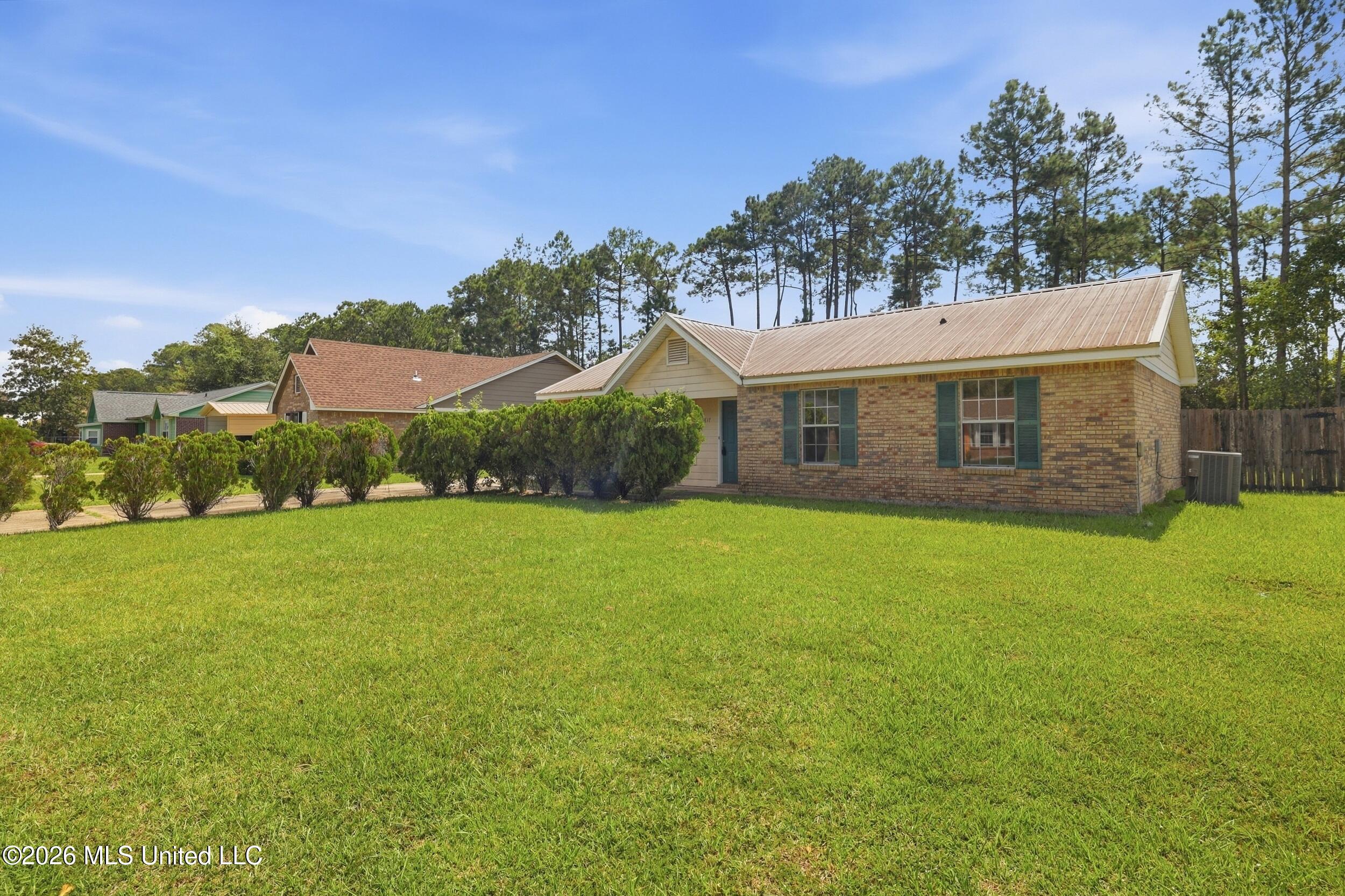 1617 Springridge Road Property Photo 5