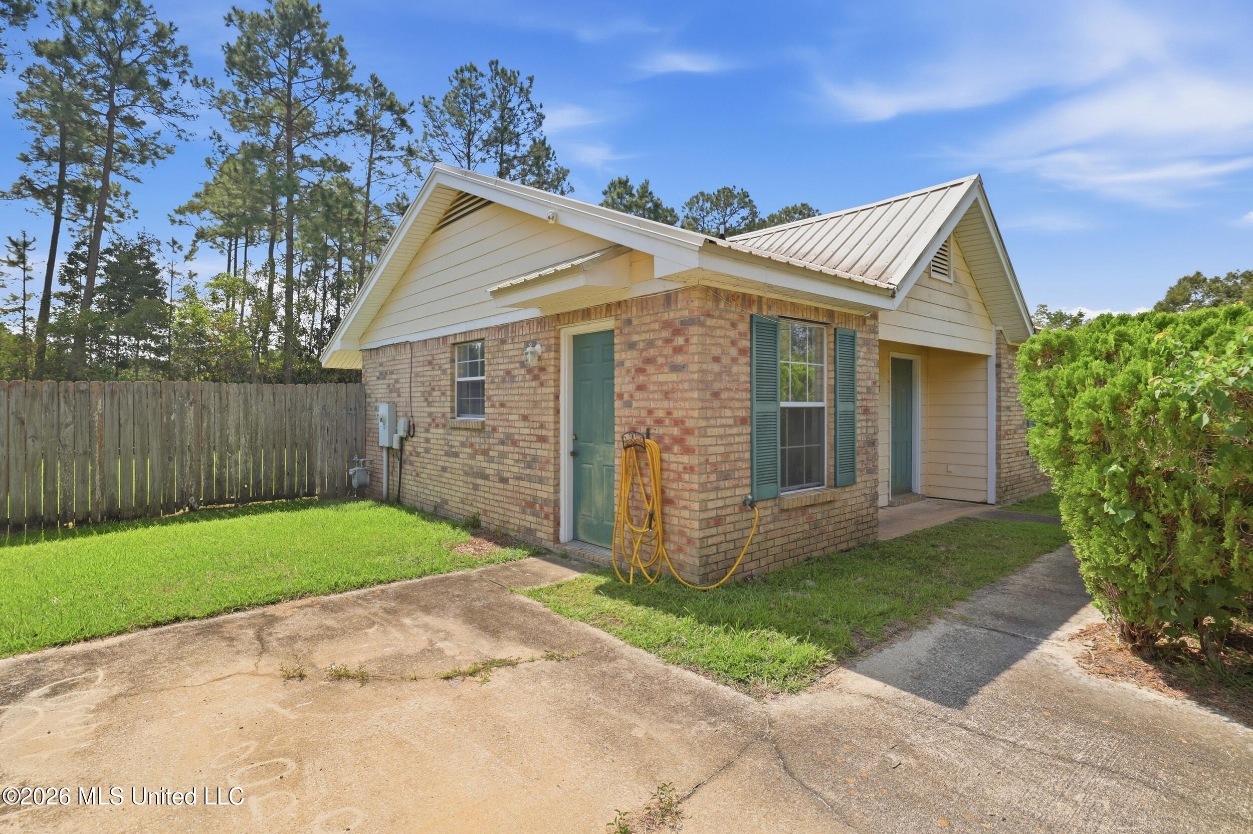 1617 Springridge Road Property Photo 6