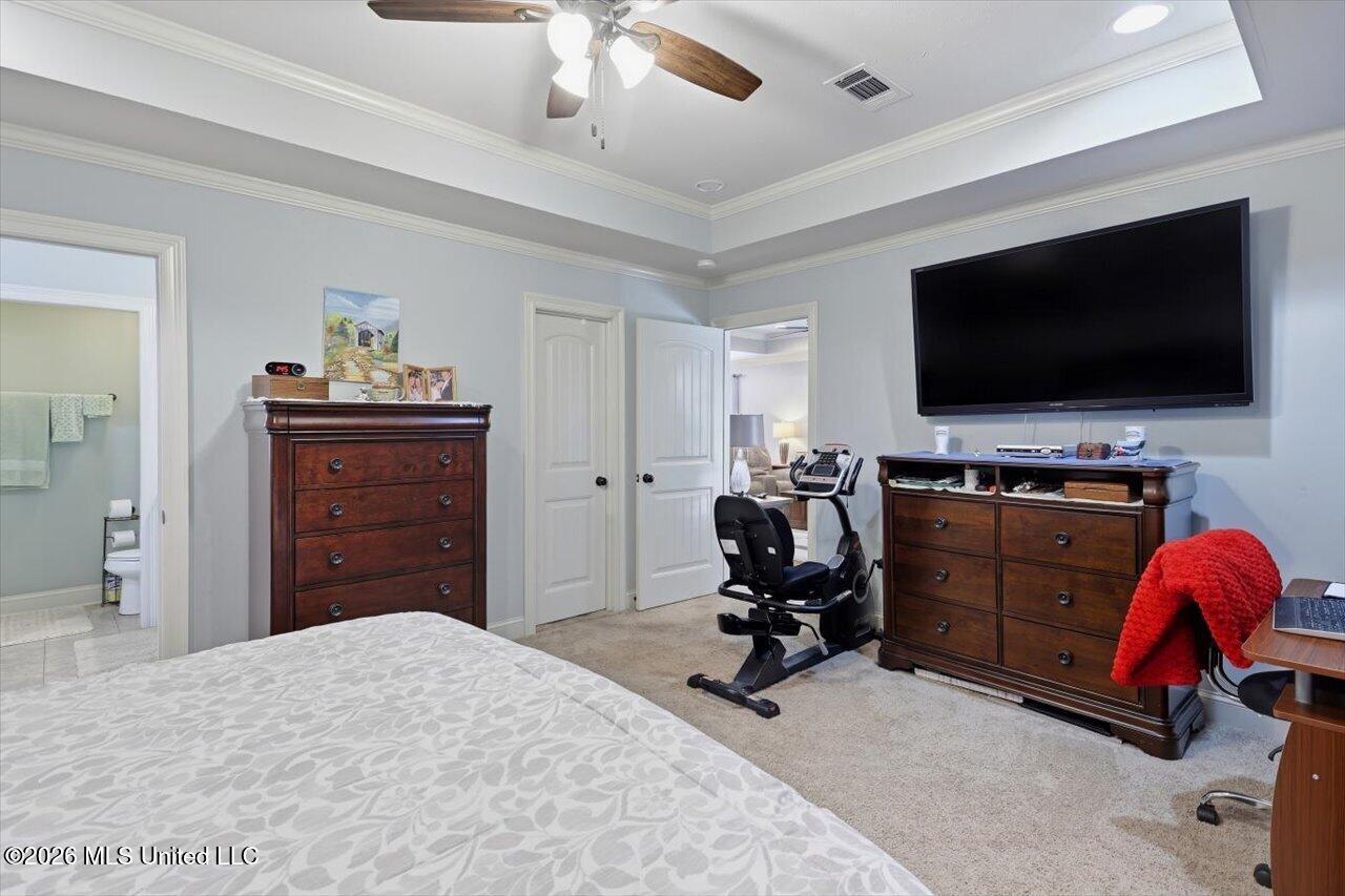 958 Clubhouse Drive Property Photo 18