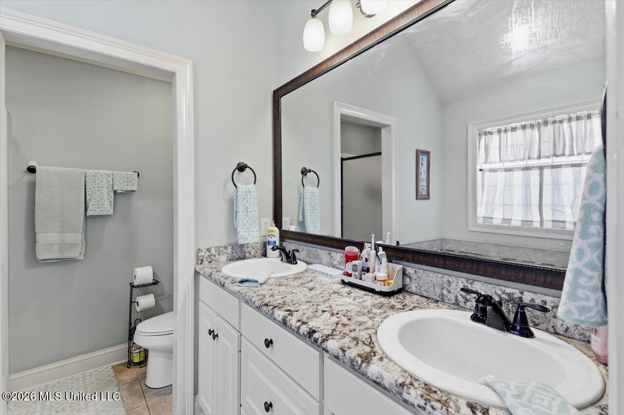 958 Clubhouse Drive Property Photo 19