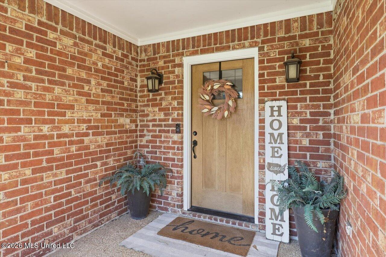 102 Holmar Drive Property Photo 7