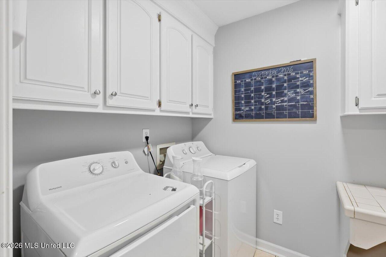 102 Holmar Drive Property Photo 16