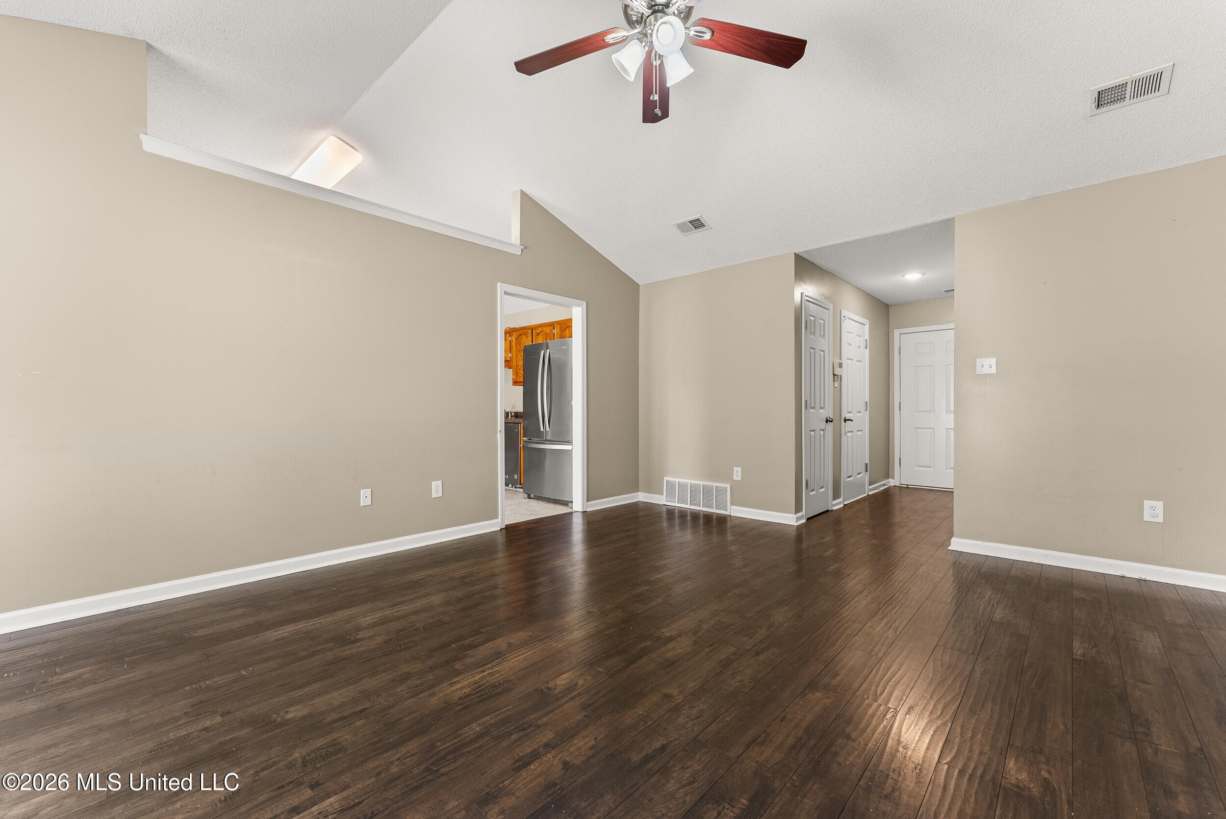 4062 Rosebury Lane Property Photo 7
