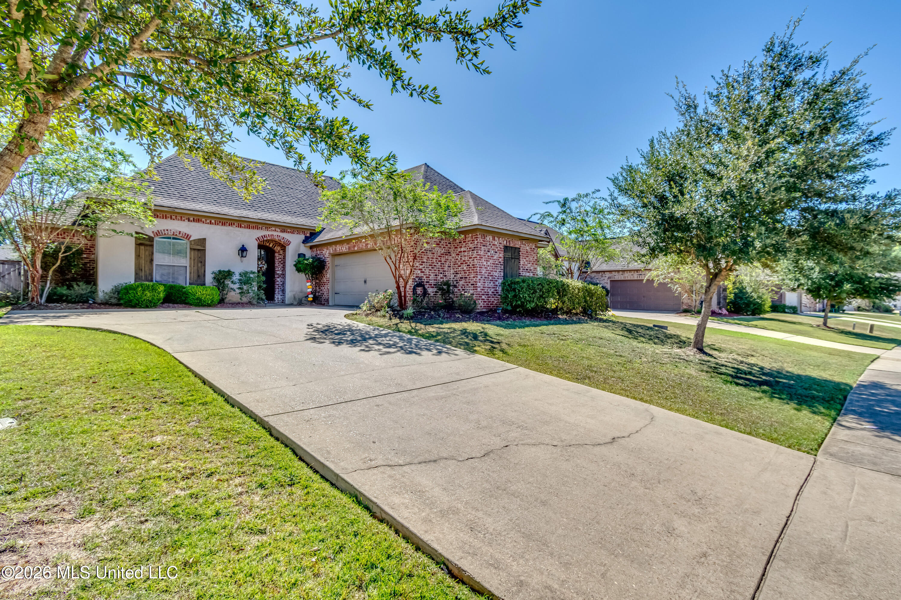 233 Stonebridge Boulevard Property Photo 3