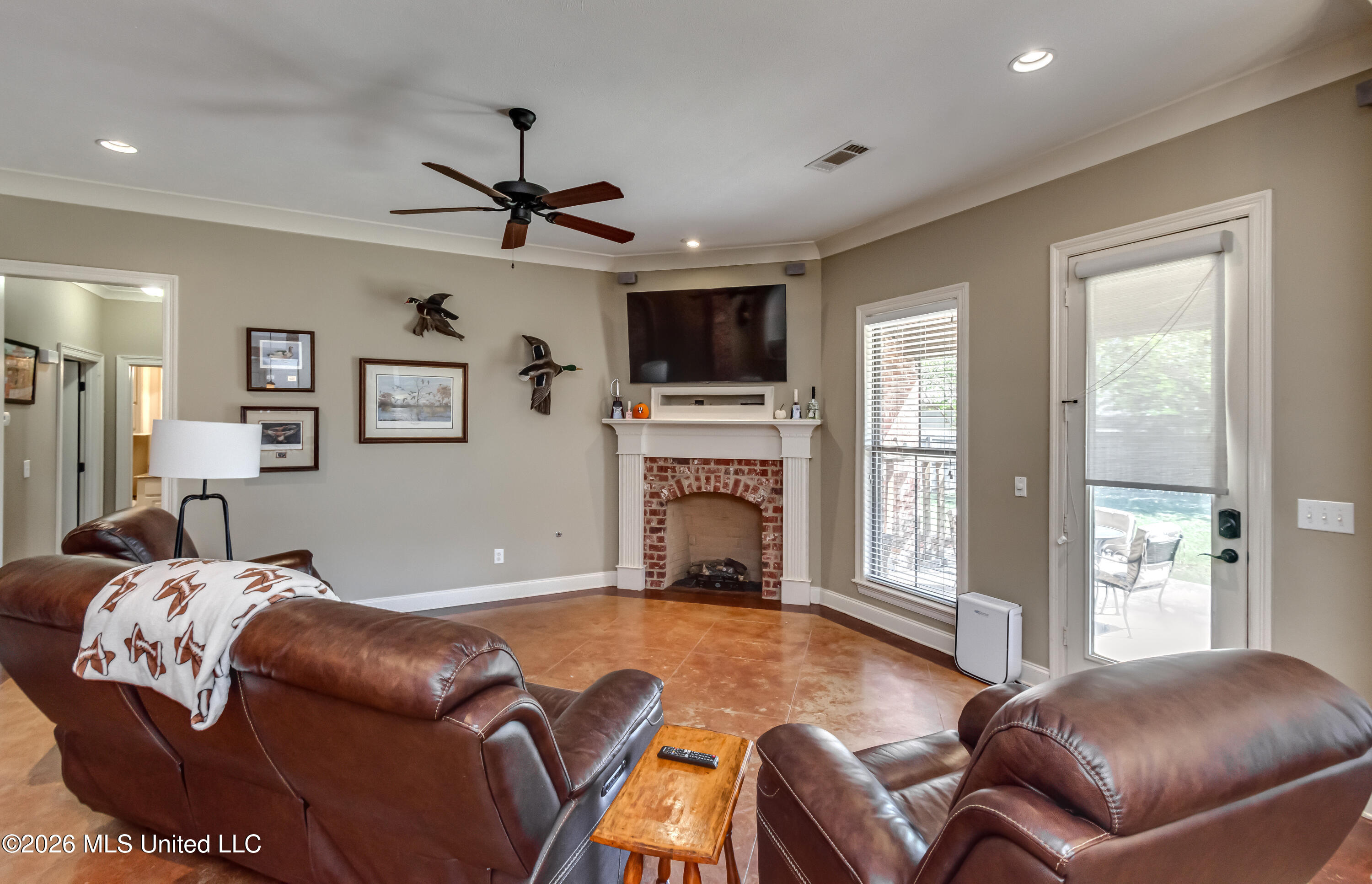 233 Stonebridge Boulevard Property Photo 7